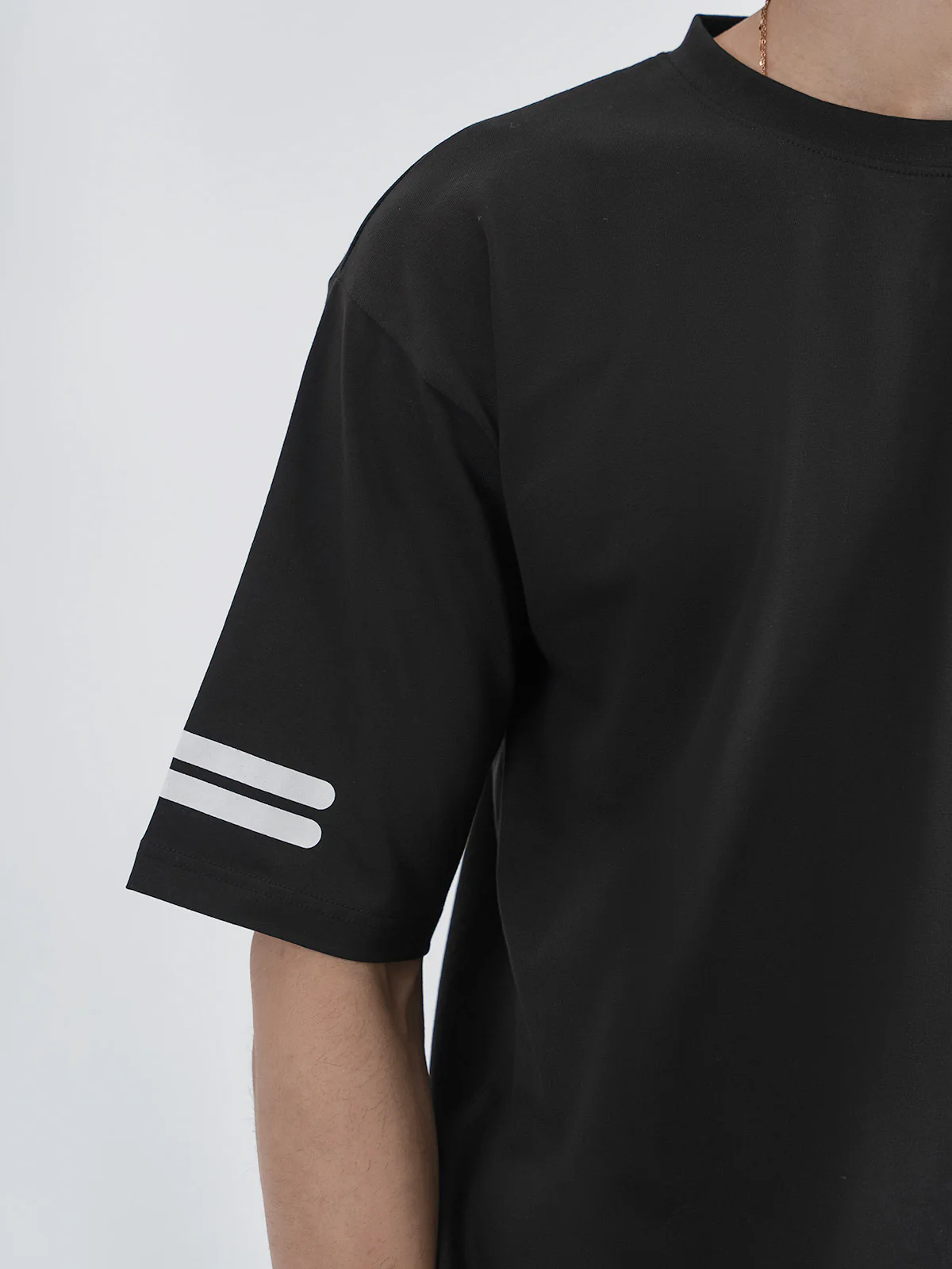 "AALIY" Graphic Drop Shoulder T-Shirt - Image 5