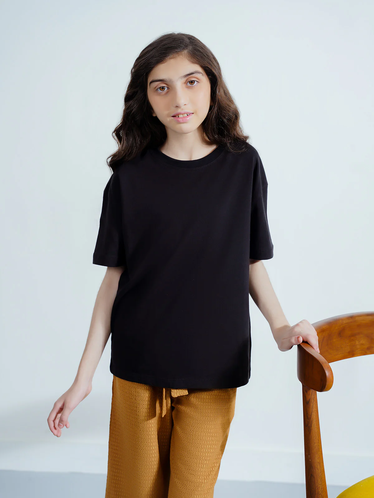 "ALIKAE" Drop Shoulder Basic T-Shirt - Image 2