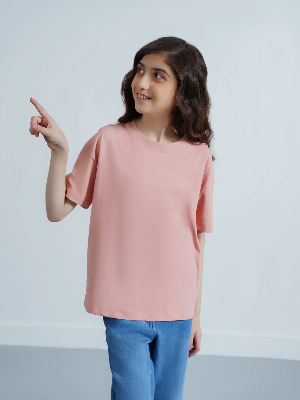 "ALIKAE" Drop Shoulder Basic T-Shirt - Image 4