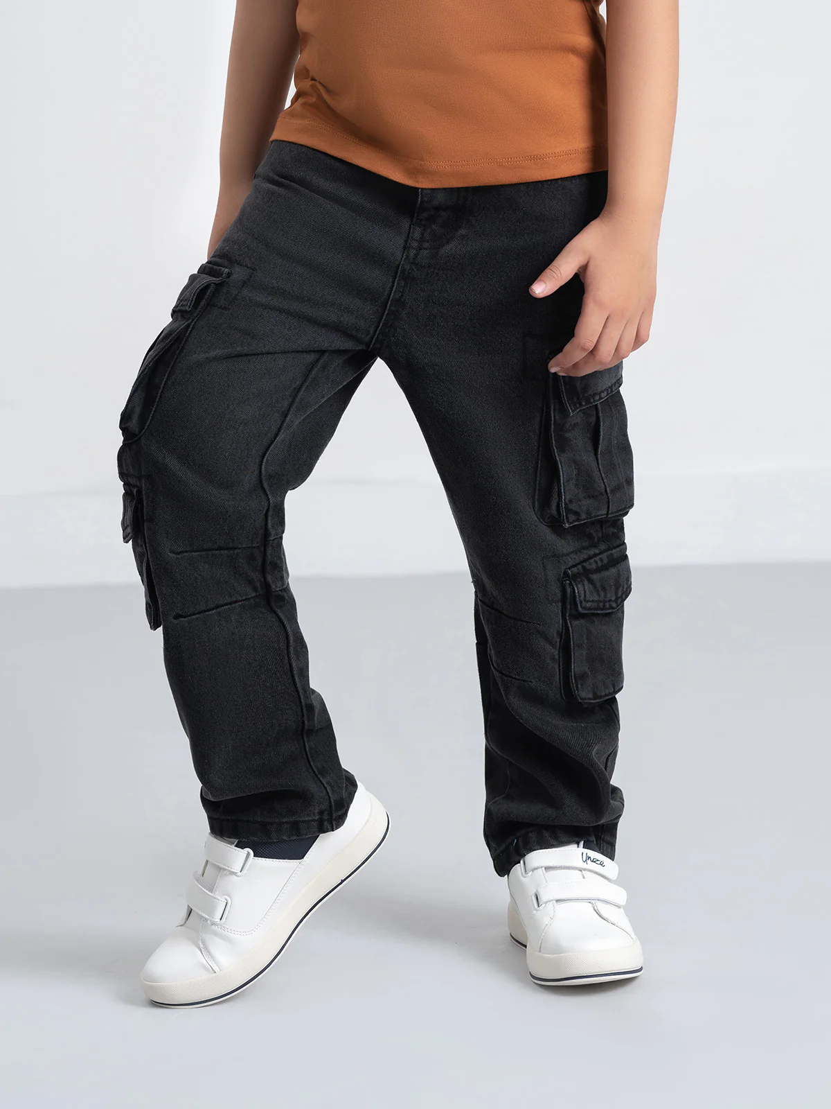 "ATSUO" Cargo Fit Charcoal Jeans
