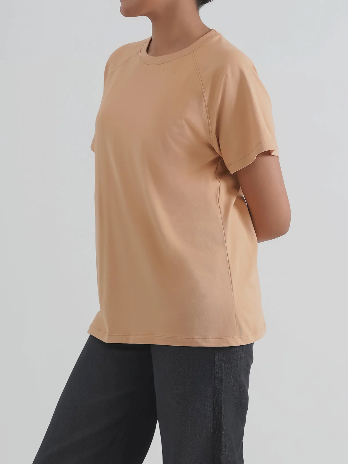 "AURELY" Cropped Raglan Sleeves T-Shirt - Image 4