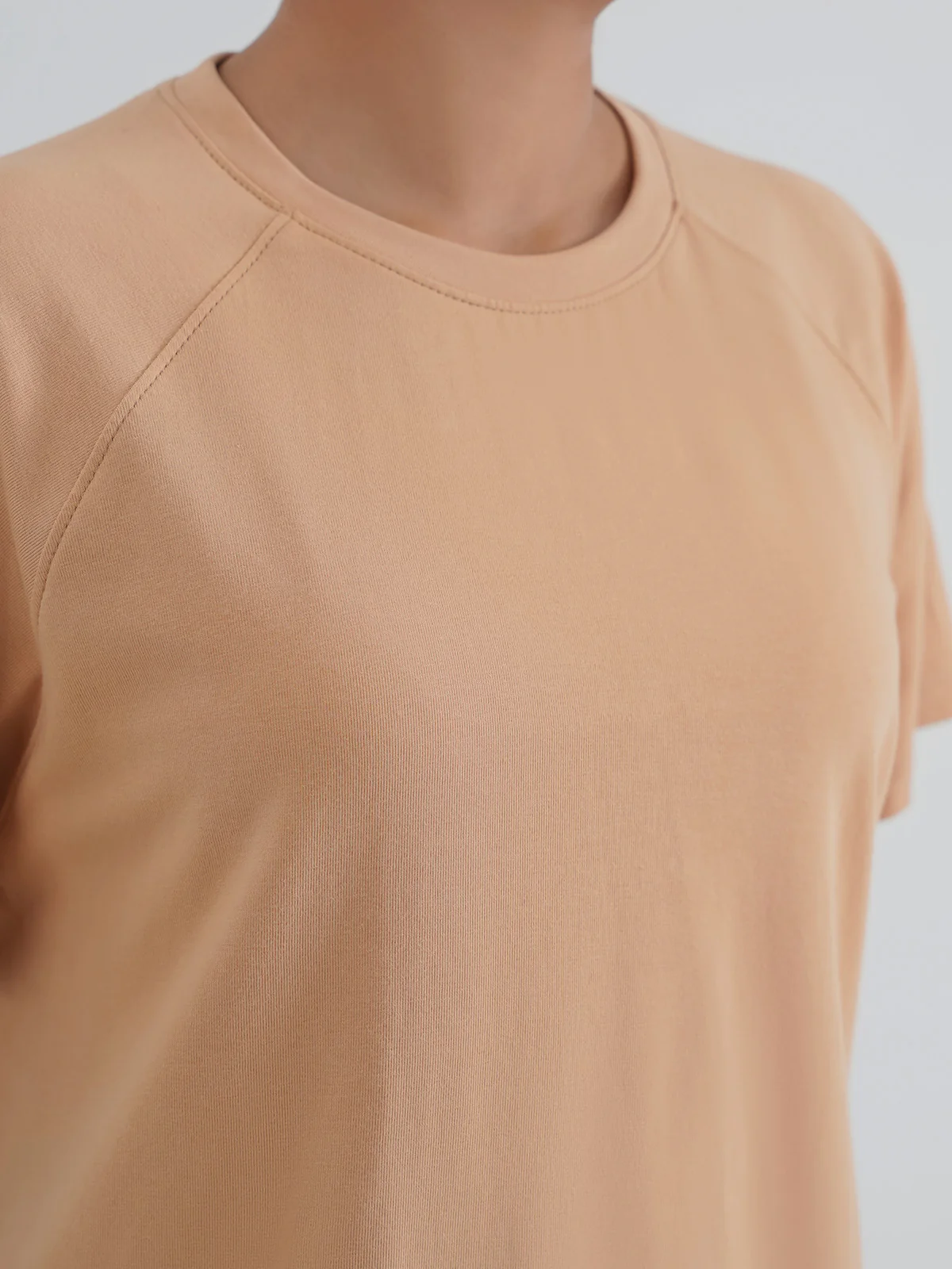 "AURELY" Cropped Raglan Sleeves T-Shirt - Image 5