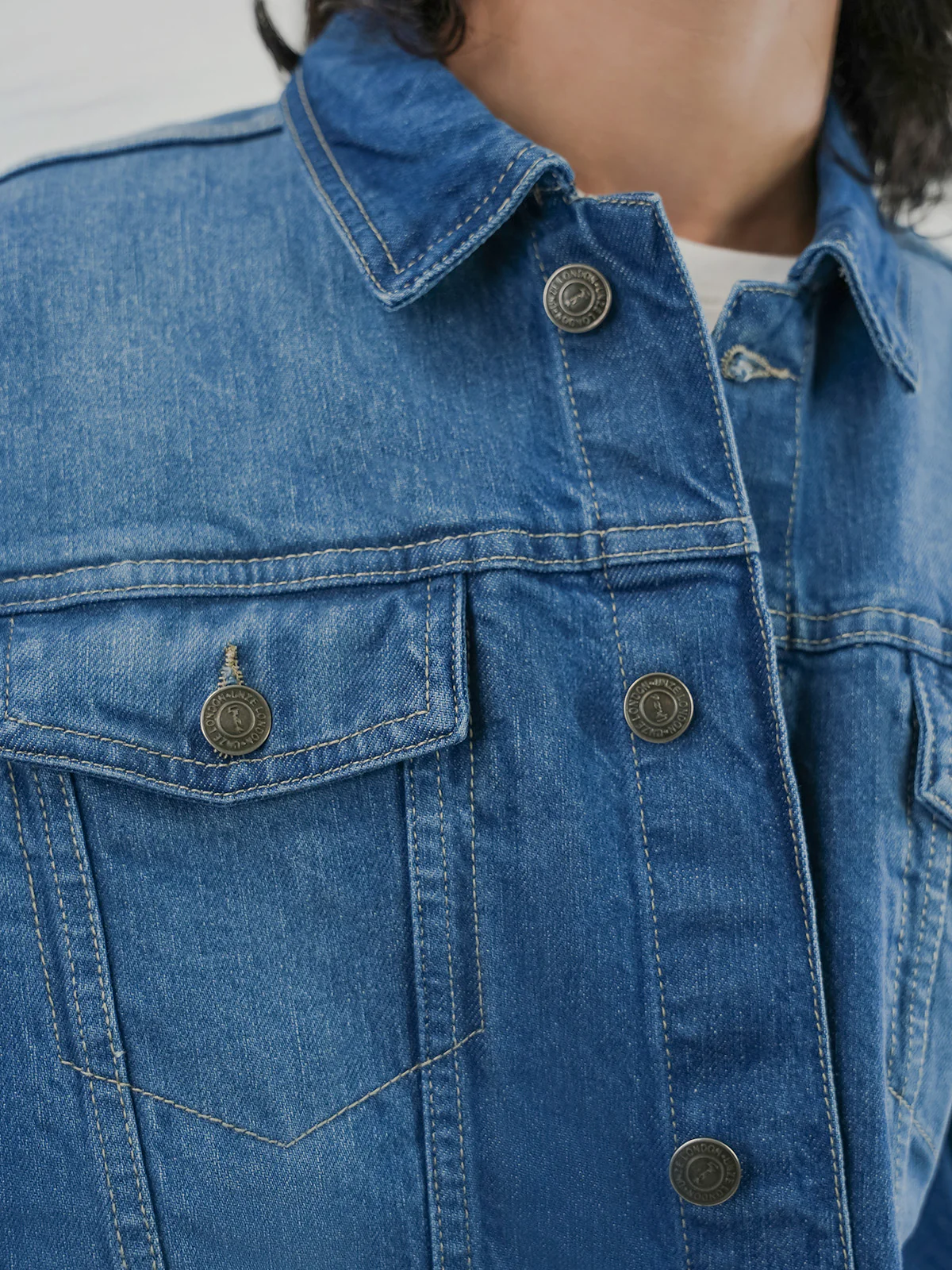 "BLOEM" Basic Regular Fit Denim Jacket - Image 4