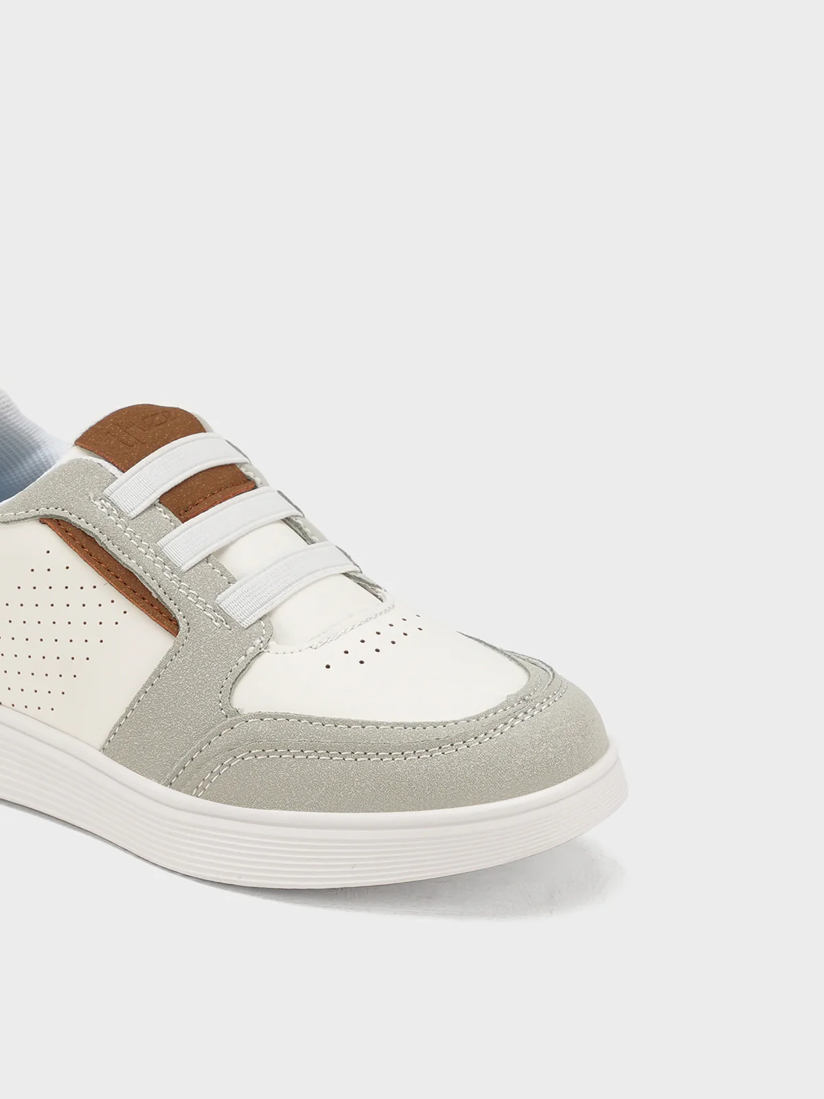 Boys "CHINUA" Comfy and Stylish Trainers - Image 4