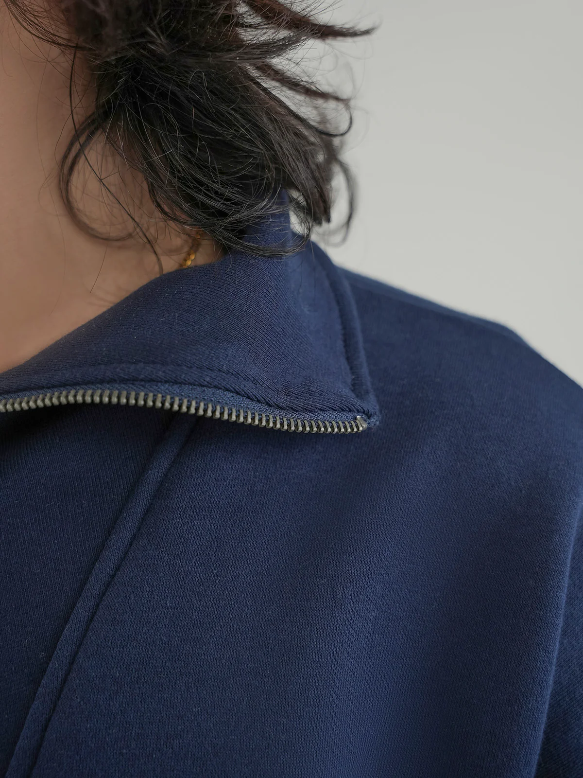 "CINDER" Drop Shoulder Fleece Sweatshirt - Image 5