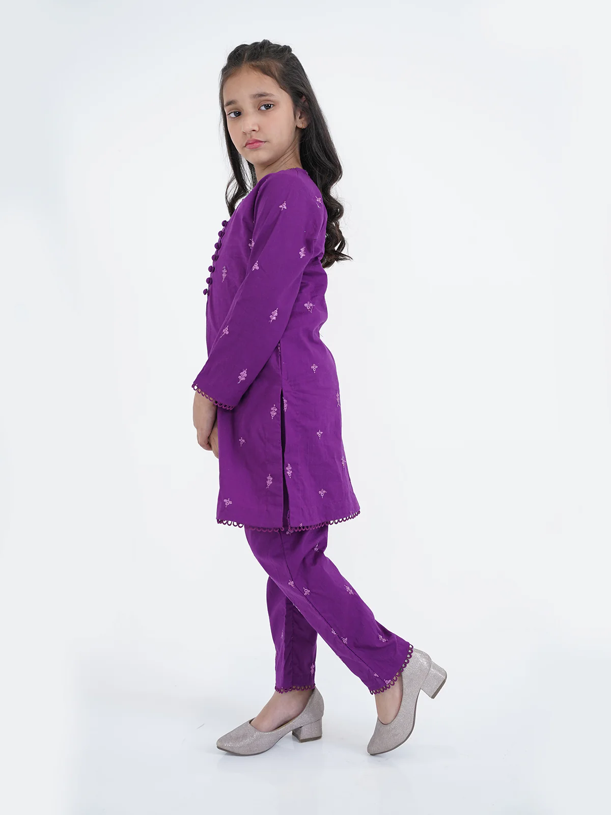 "DEVORIT" Embroidered Co-Ord Set - Image 2