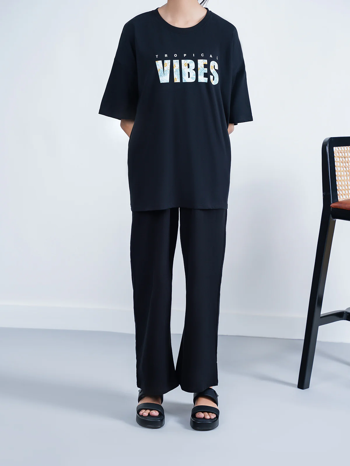 "HOLDEN" Basic Wide leg Knit Trouser - Image 3