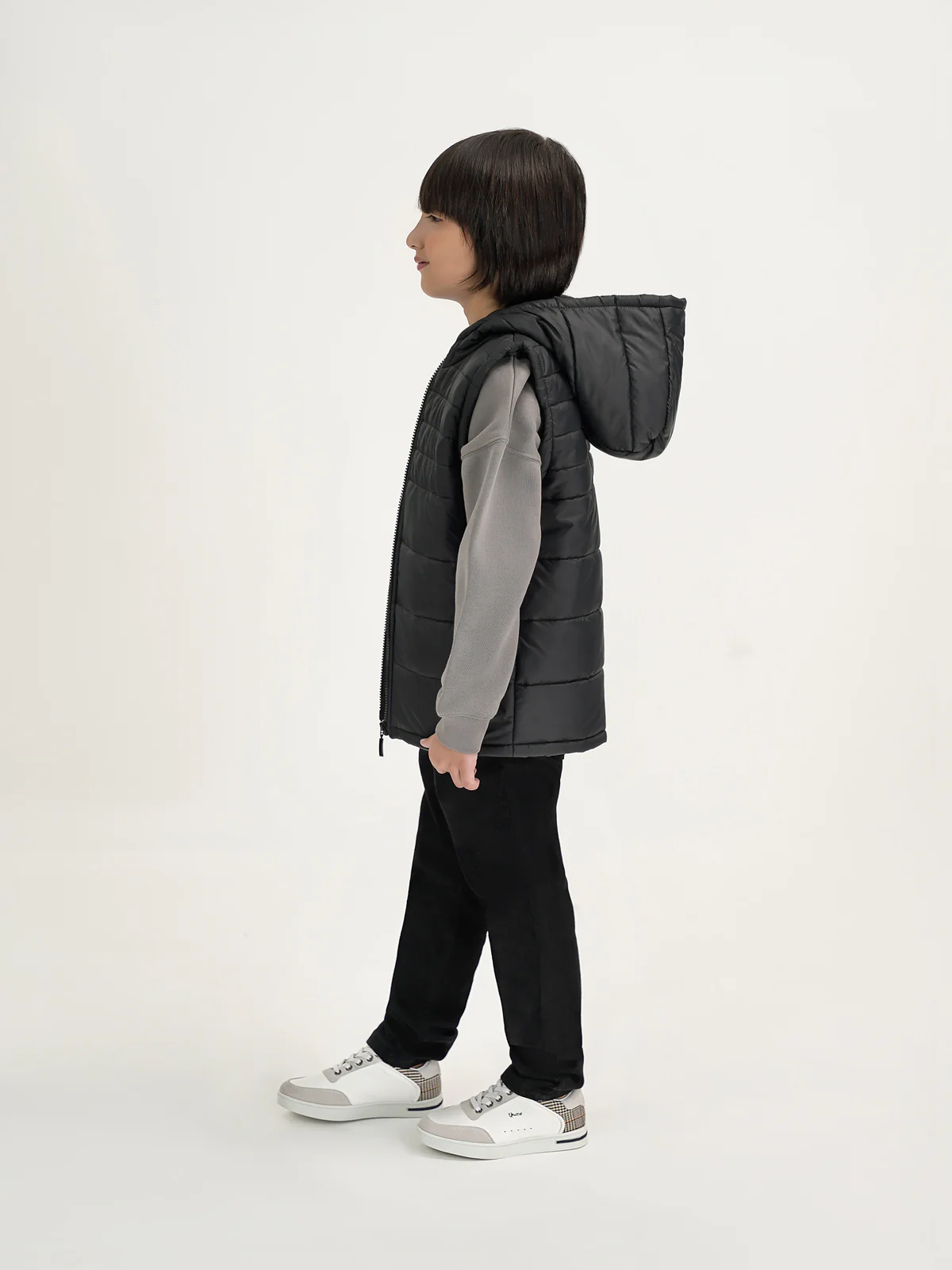 "KESHI" Sleeveless Puffer Jacket - Image 3