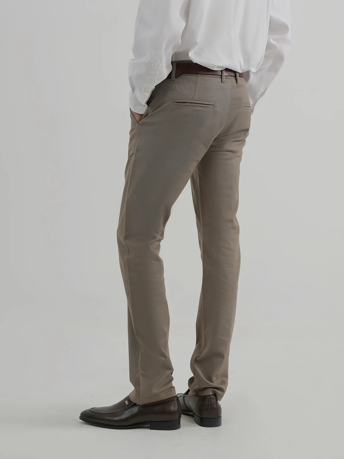 "KORBIN" Solid Slim Fit Twill Chino - Image 4