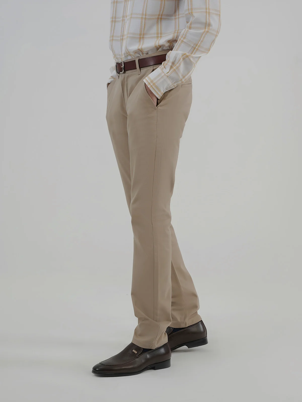 "KORBIN" Solid Slim Fit Twill Chino - Image 4