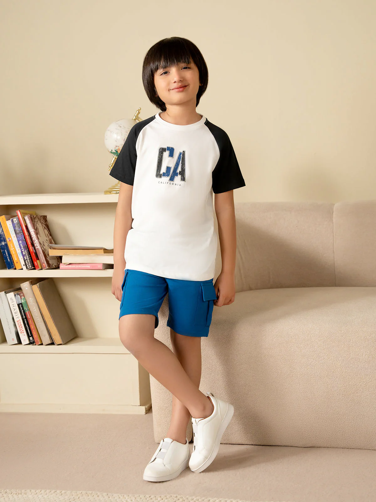"MATIAS" Graphic Jersey T-Shirt - Image 2