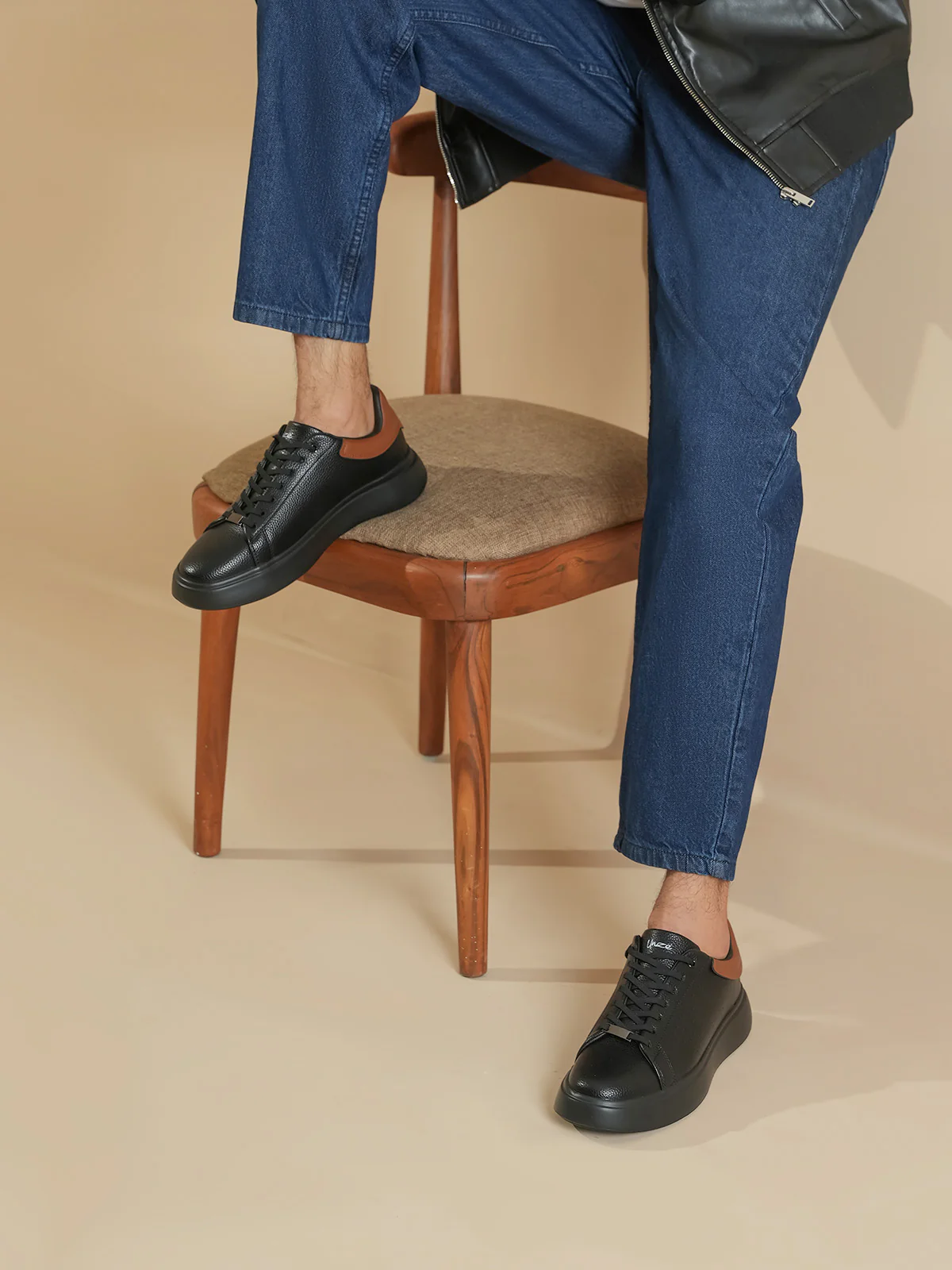 Men "AROHA" Comfort Lace Up Trainers - Image 3