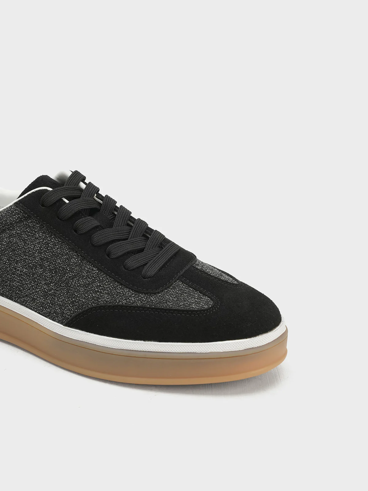 Men "UZOMA" Lace Up Design Trainers - Image 7