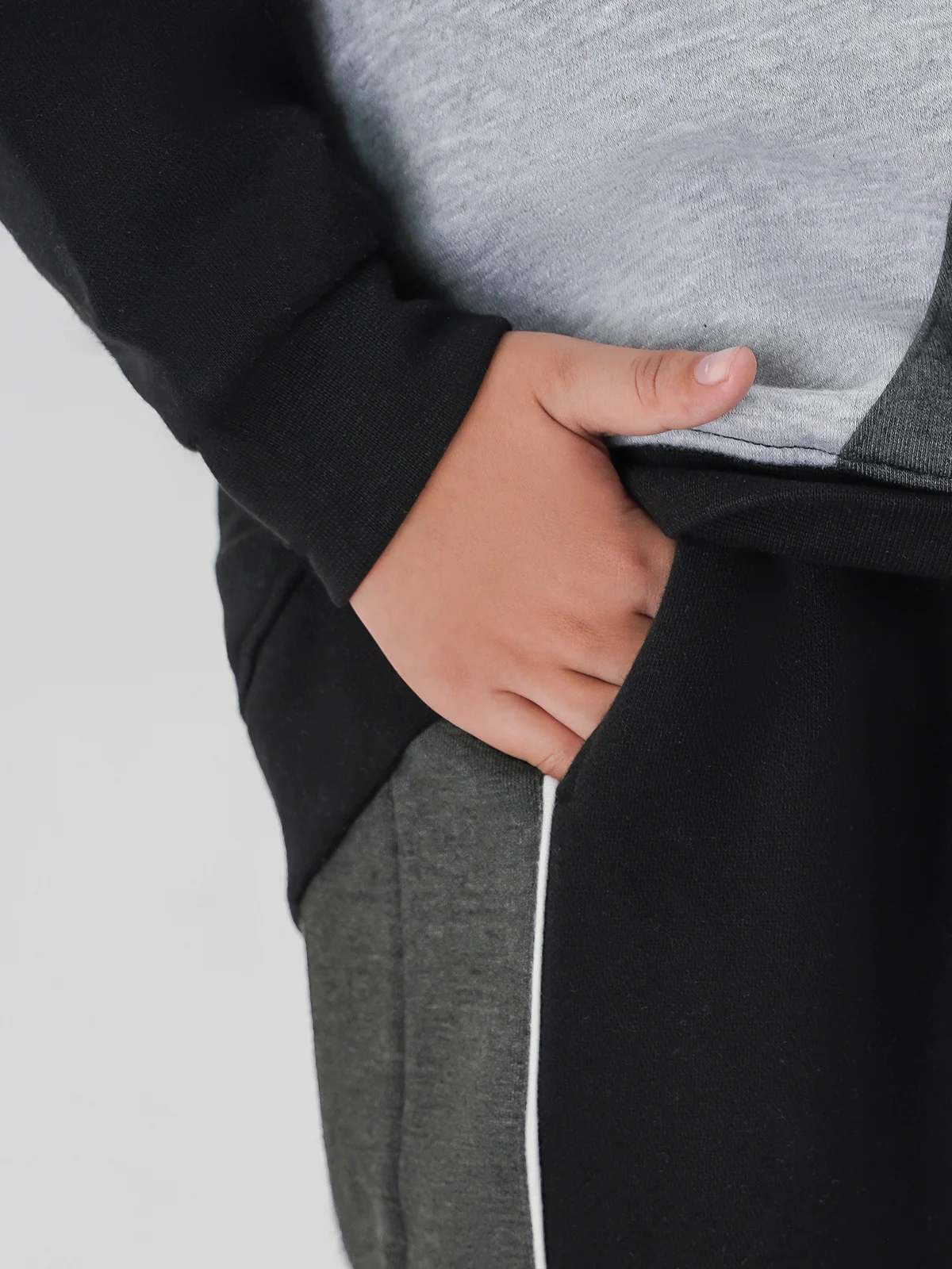 "RANIEL" Signature Fleece Joggers - Image 4