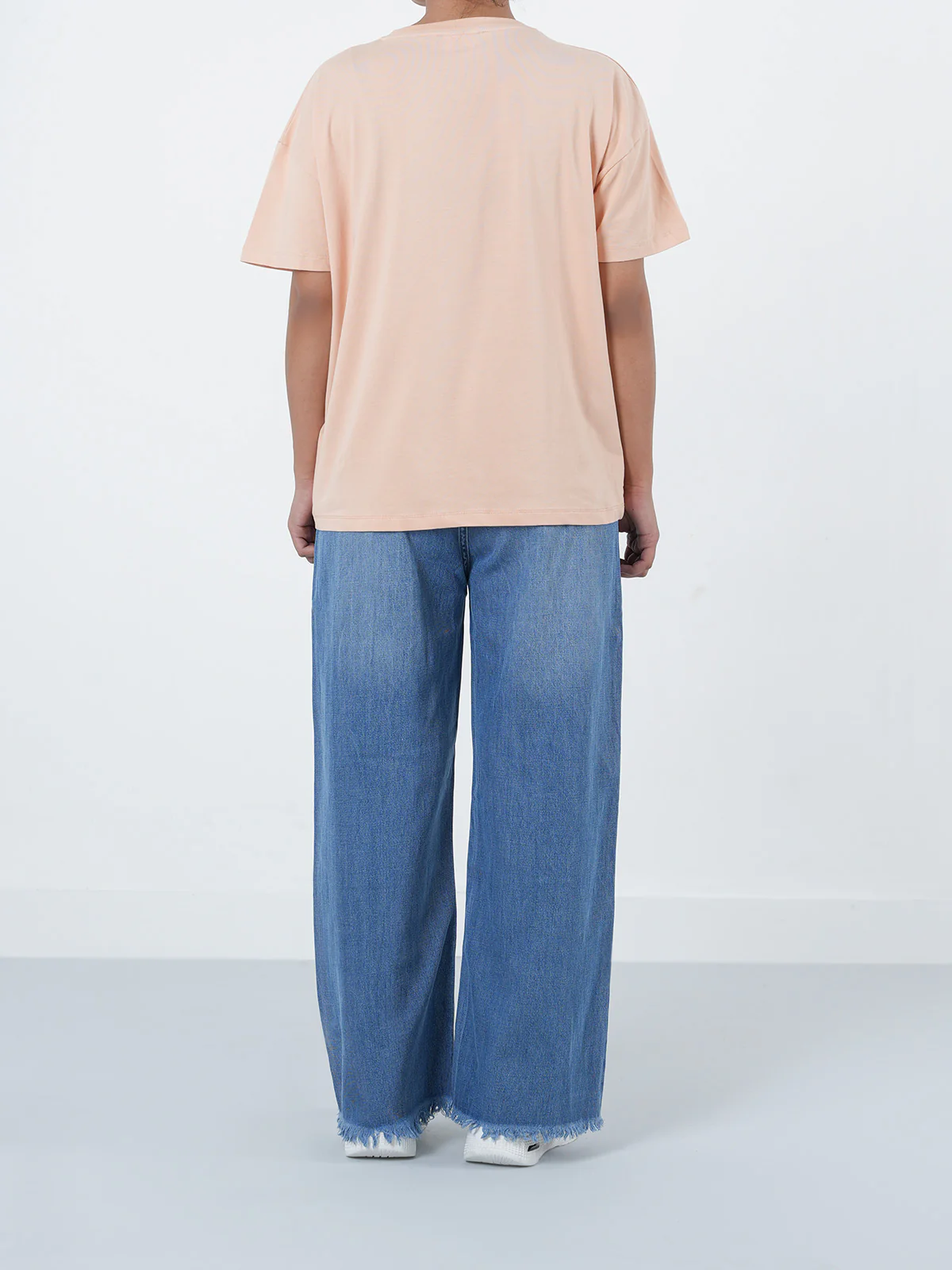 "REIDAR" Drop Shoulder Basic T-Shirt - Image 4