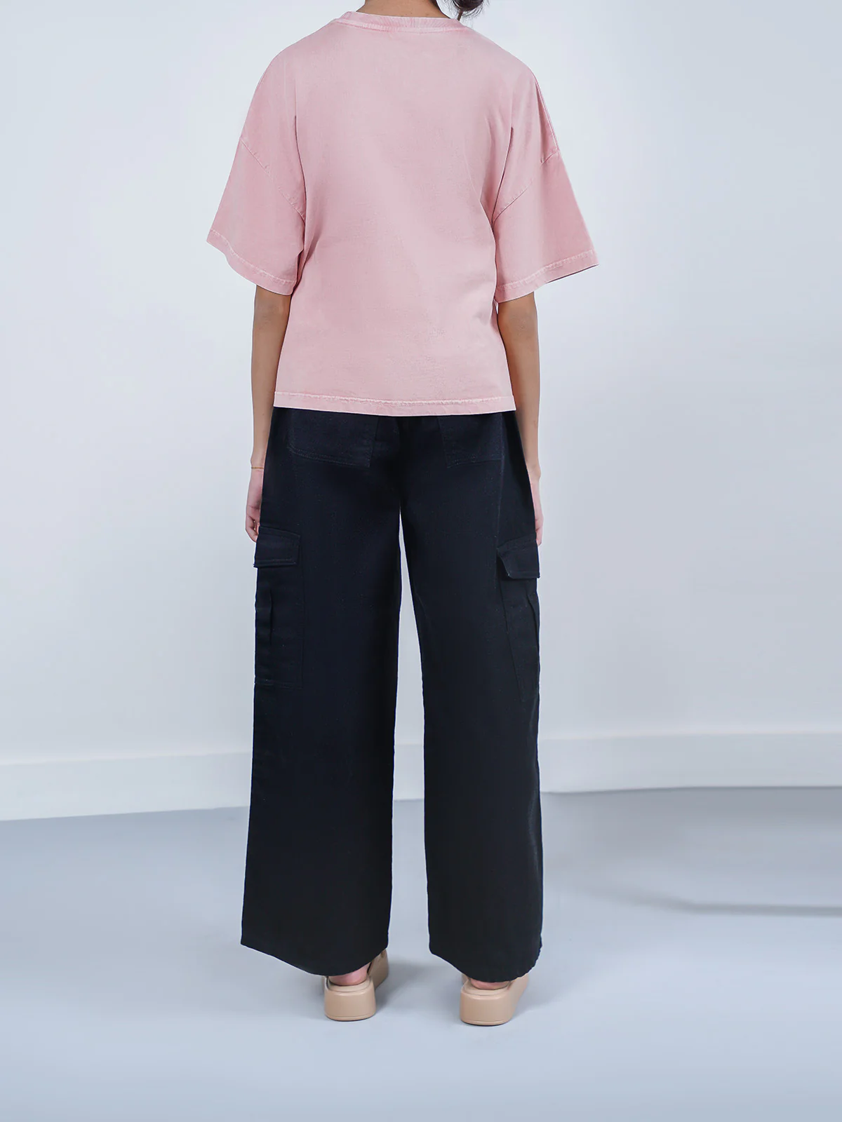 "SIGRUN" Regular Fit Cropped T-Shrit - Image 5