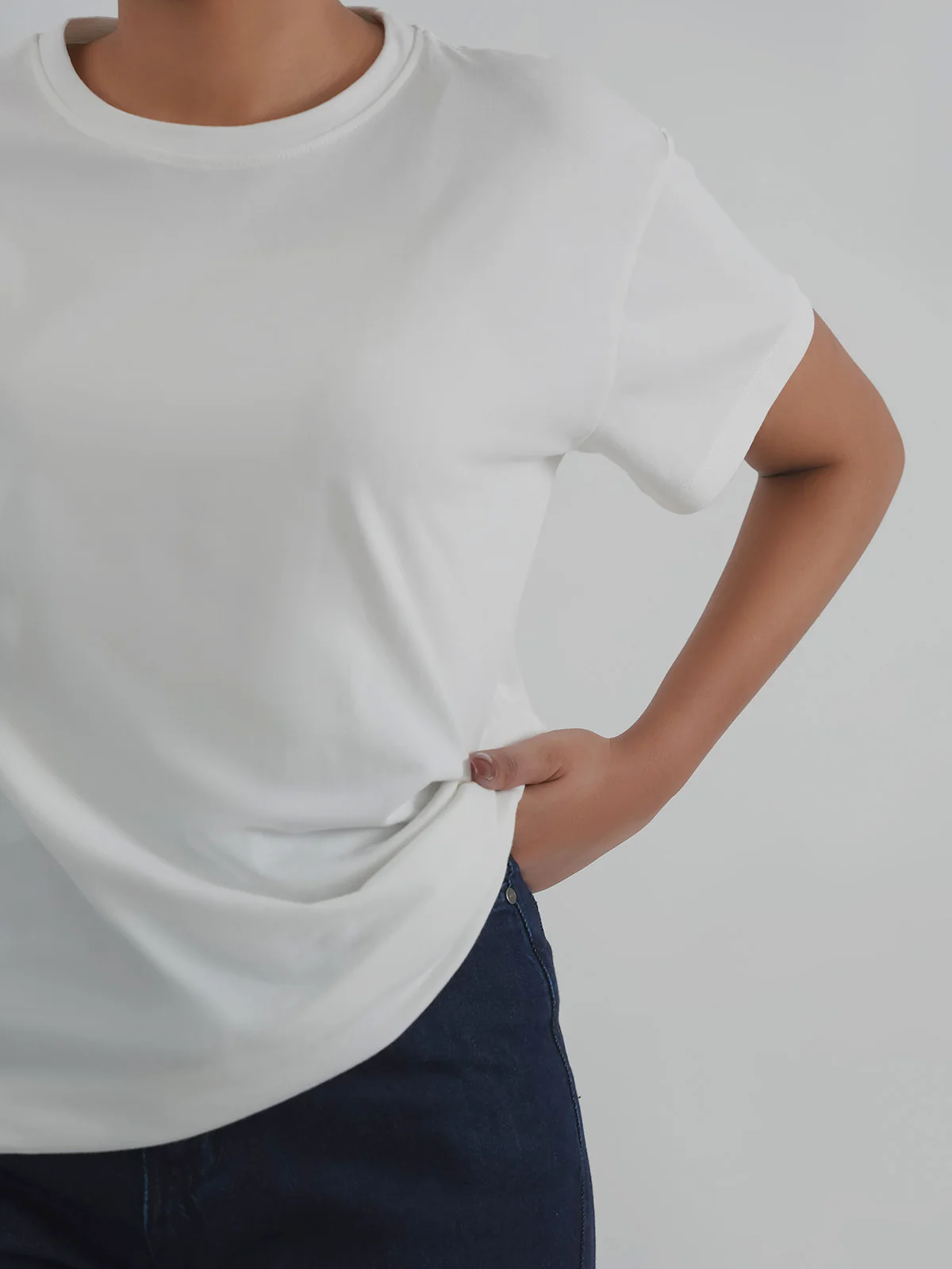 "TUPELO" Basic Regular Fit T-Shirt - Image 5