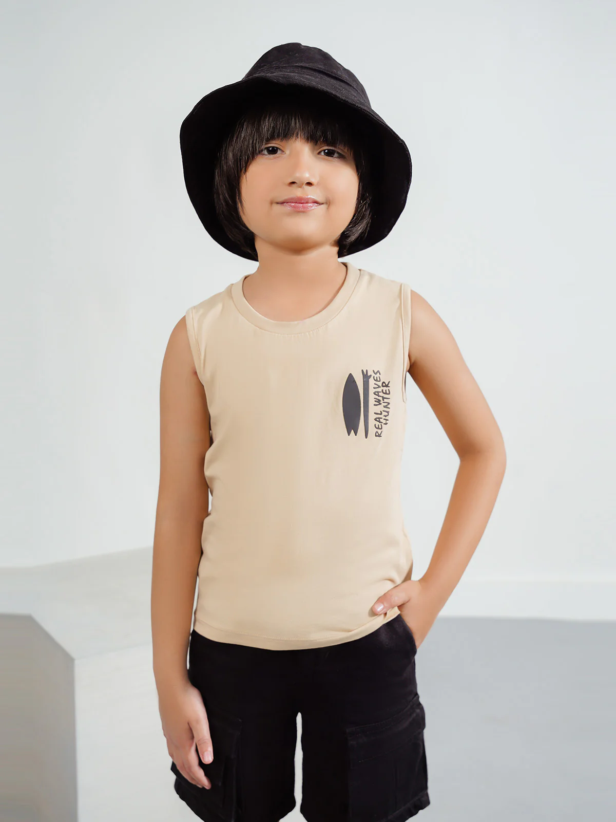 "URARA" Basic Regular Fit Tank Top - Image 2