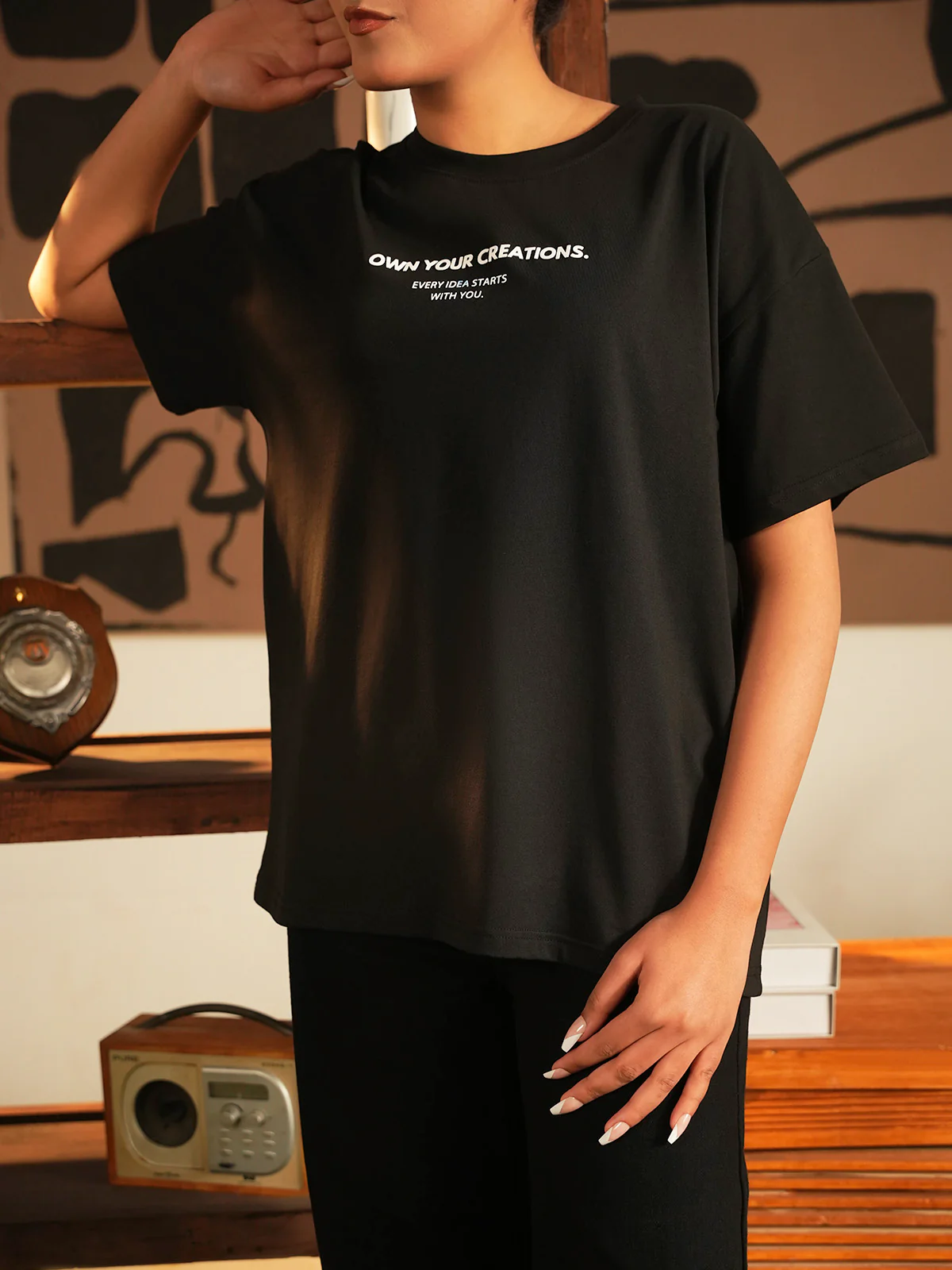 "VENDER" Graphic Drop Shoulder T-Shirt - Image 10
