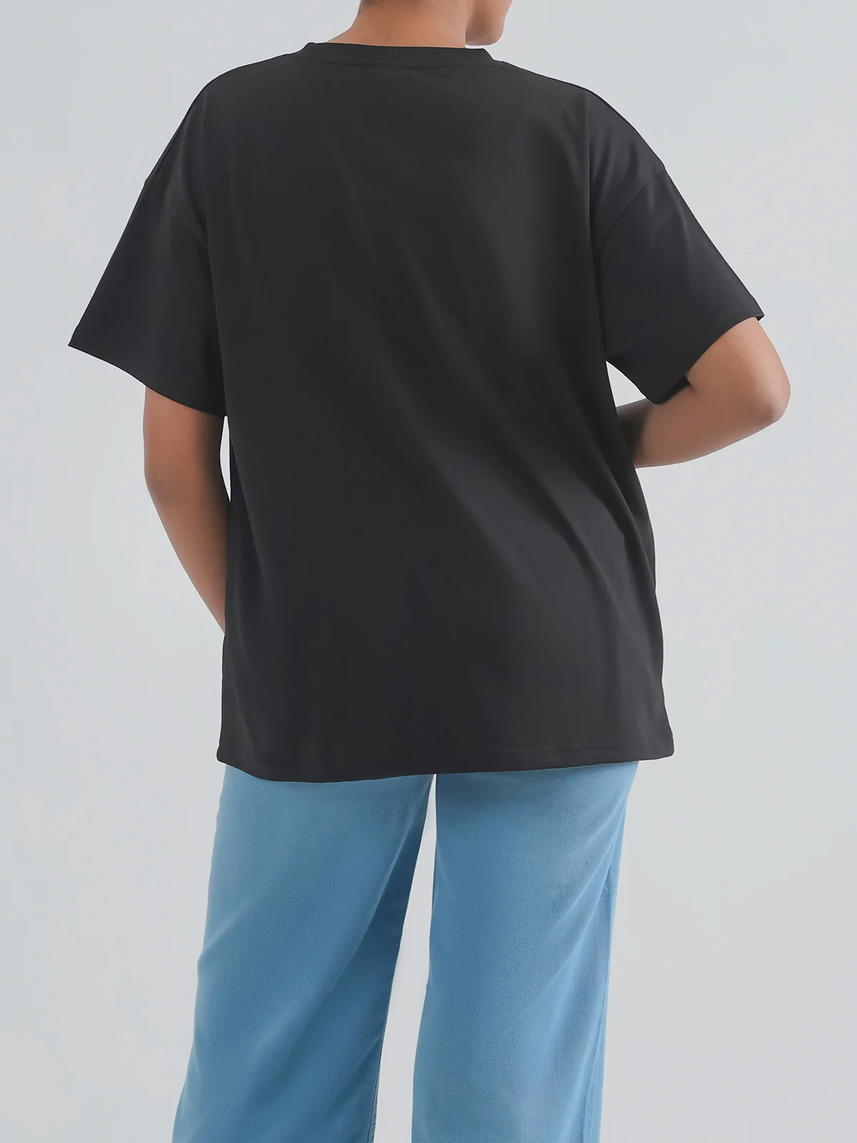 "VENDER" Graphic Drop Shoulder T-Shirt - Image 8