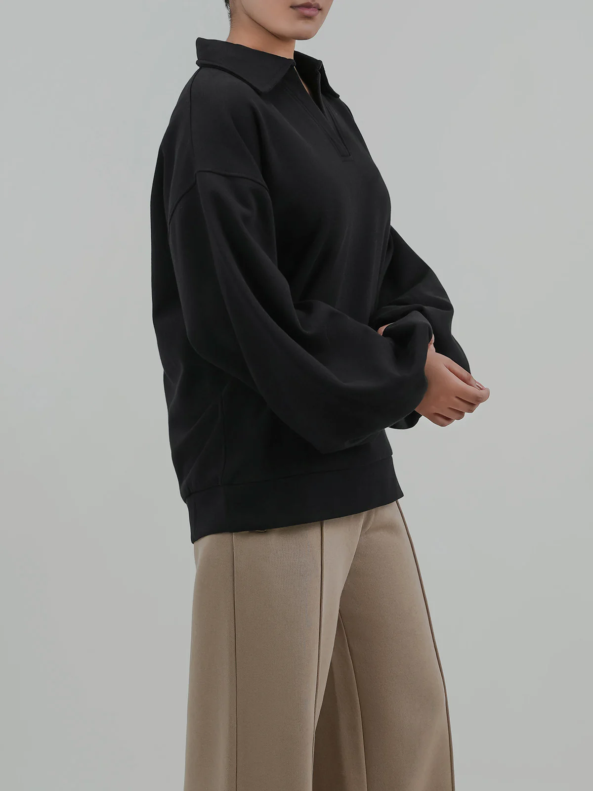 "VENYA" Classic Basic Fleece Sweatshirt - Image 3