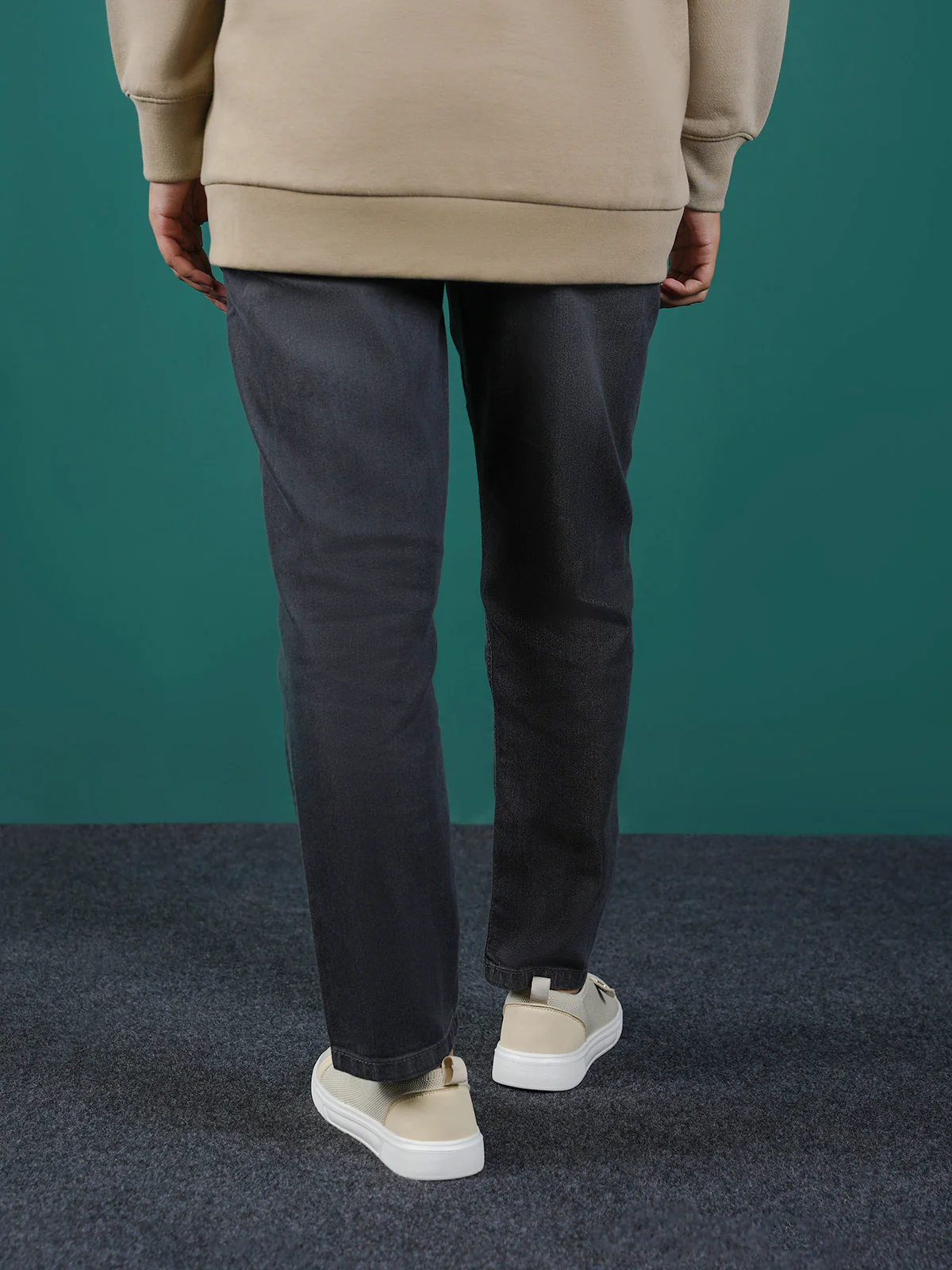 "VIHAAN" Classic Mom Fit Denim Pant - Image 4