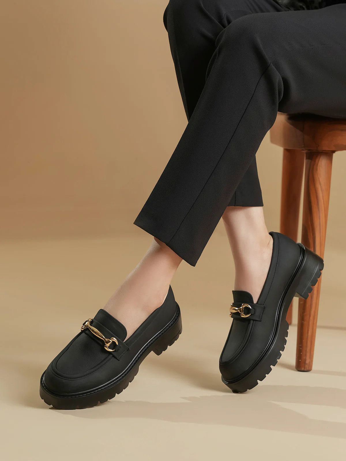 Women "ANCHOR" Simple Design Moccasins - Image 10