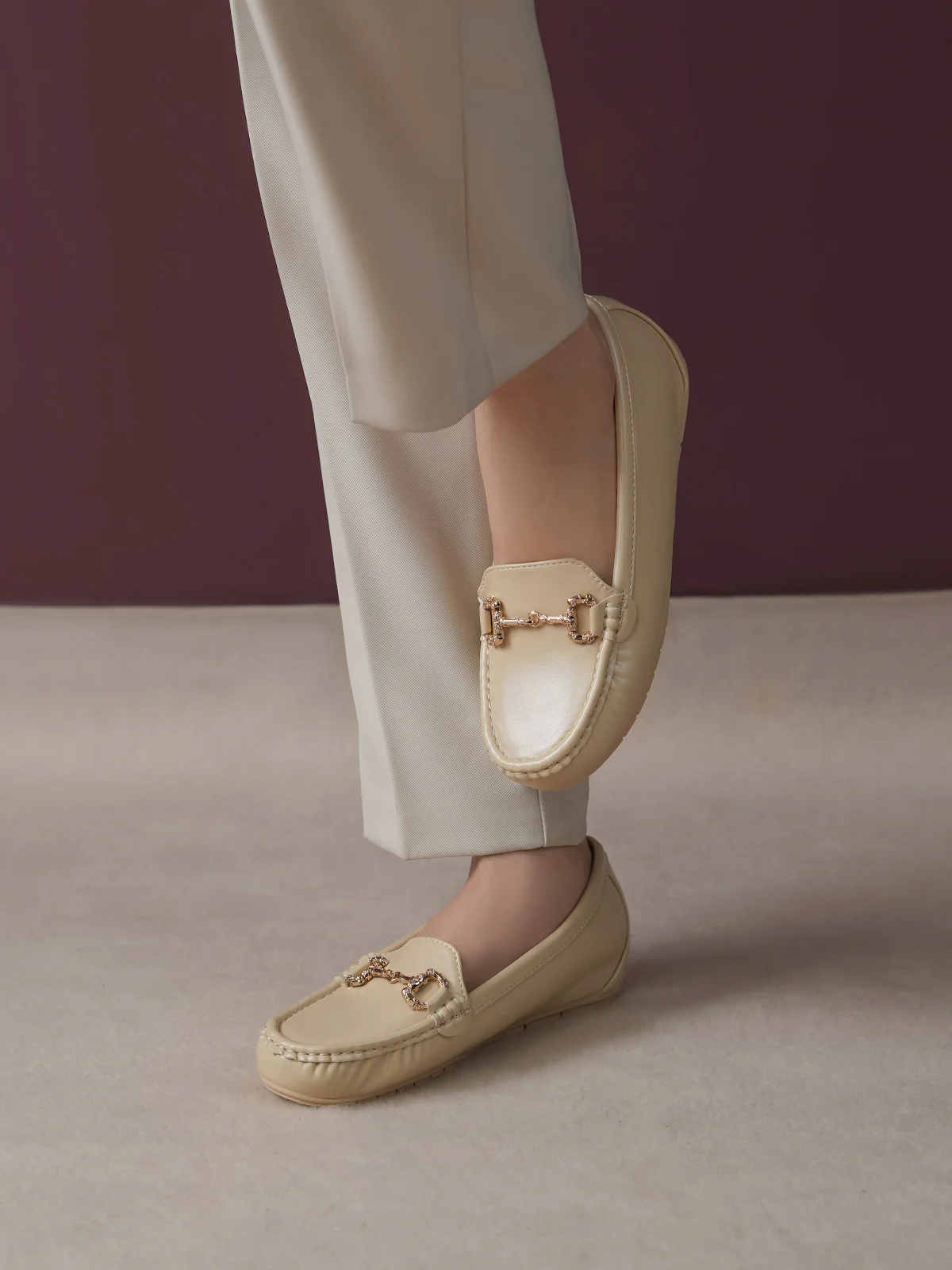 Women "ARICIN" Medium Heel Moccasins