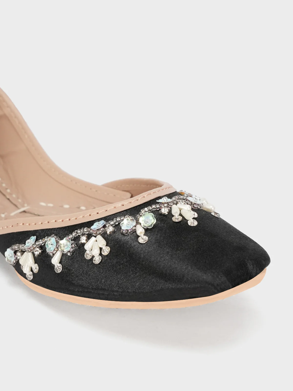 Women "ARIYAH" Fancy Flat Khussa - Image 4