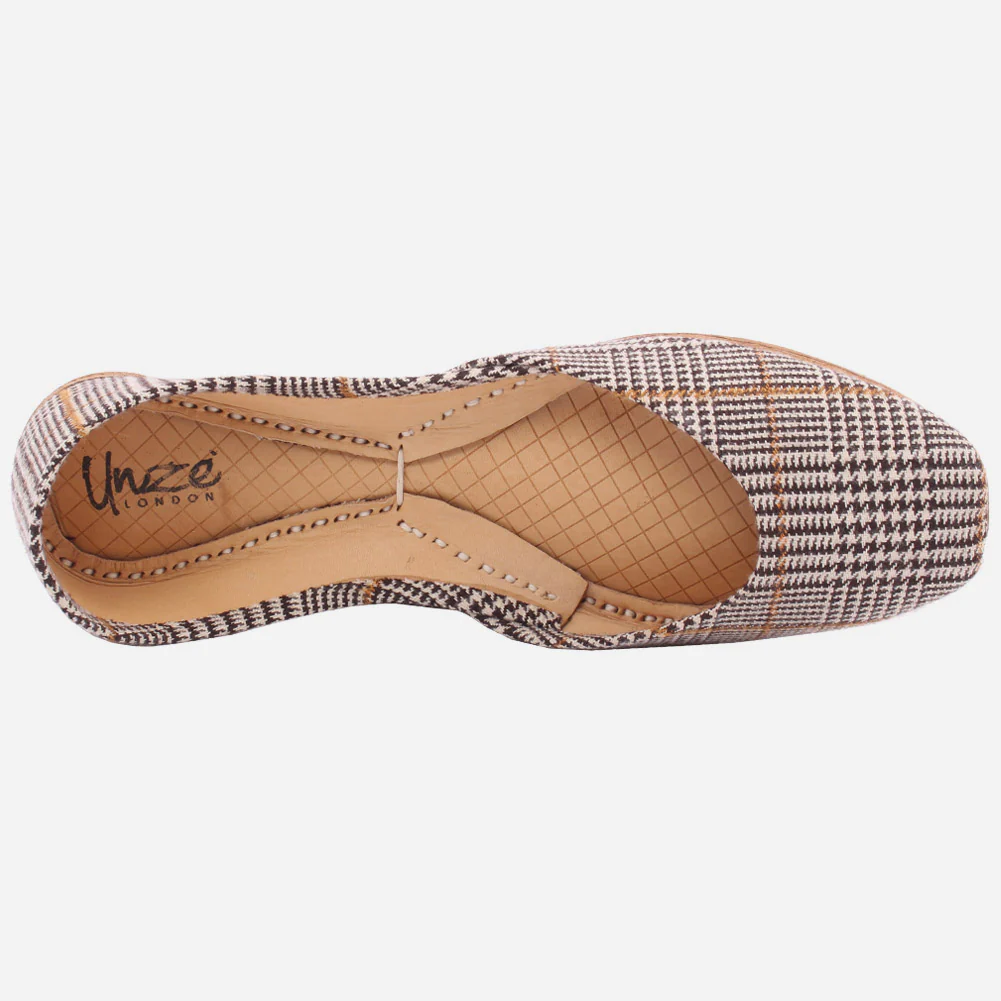 Women "MUMTAZ " Simple & Classic Printed Upper Khussa - Image 4