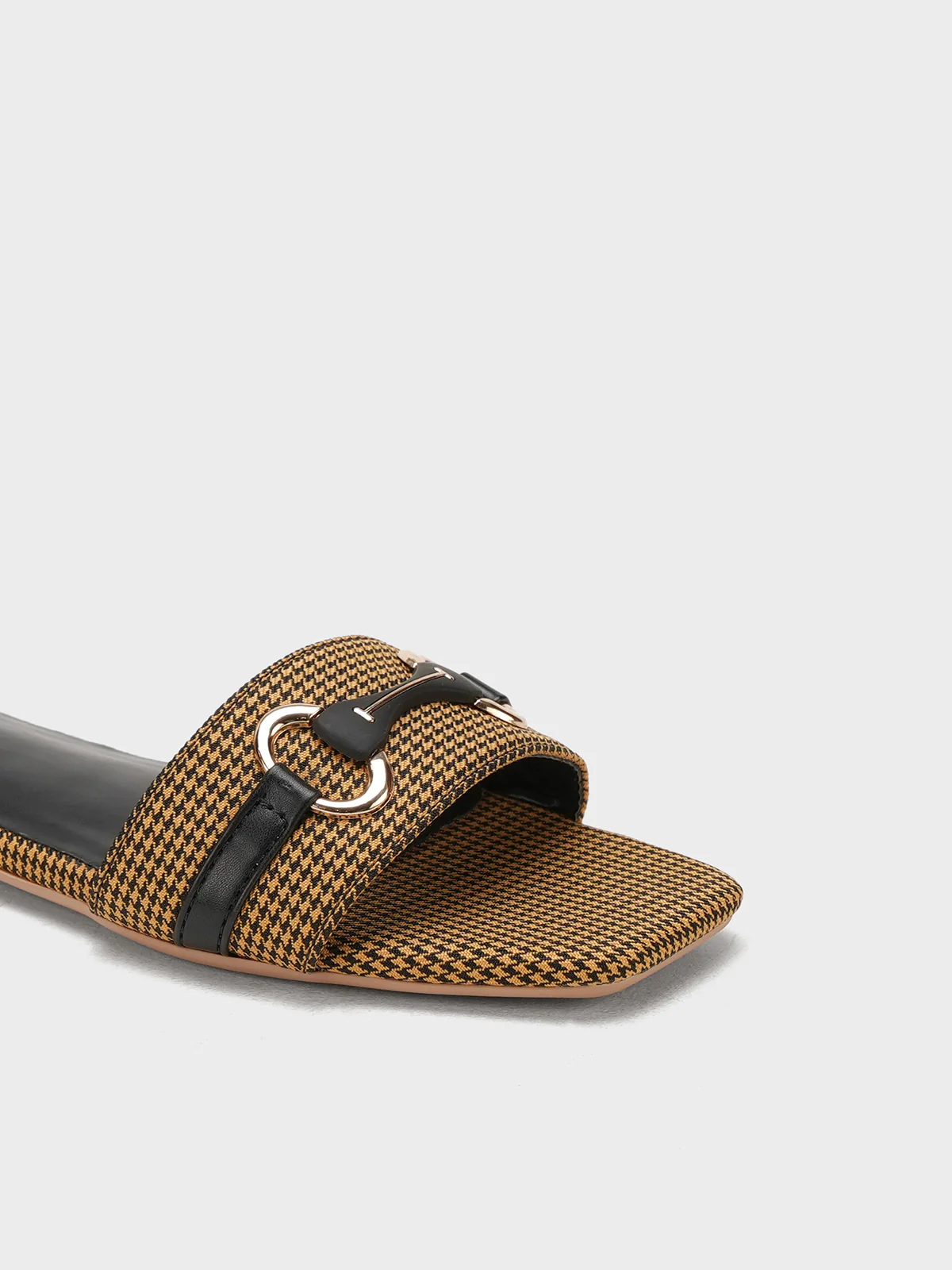 Women "CAPONE" Easy to Wear Slippers - Image 3
