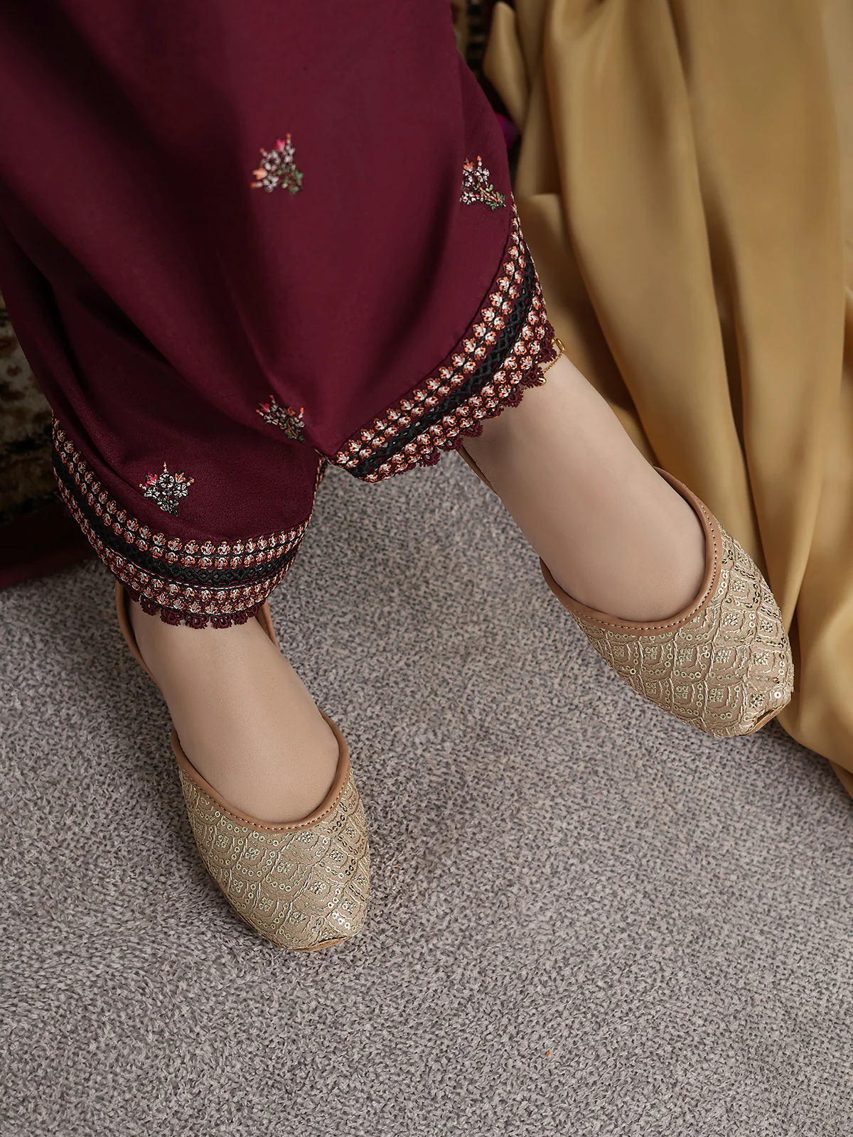 Women "JHANKAR" Traditional Comfort Khussa - Image 3