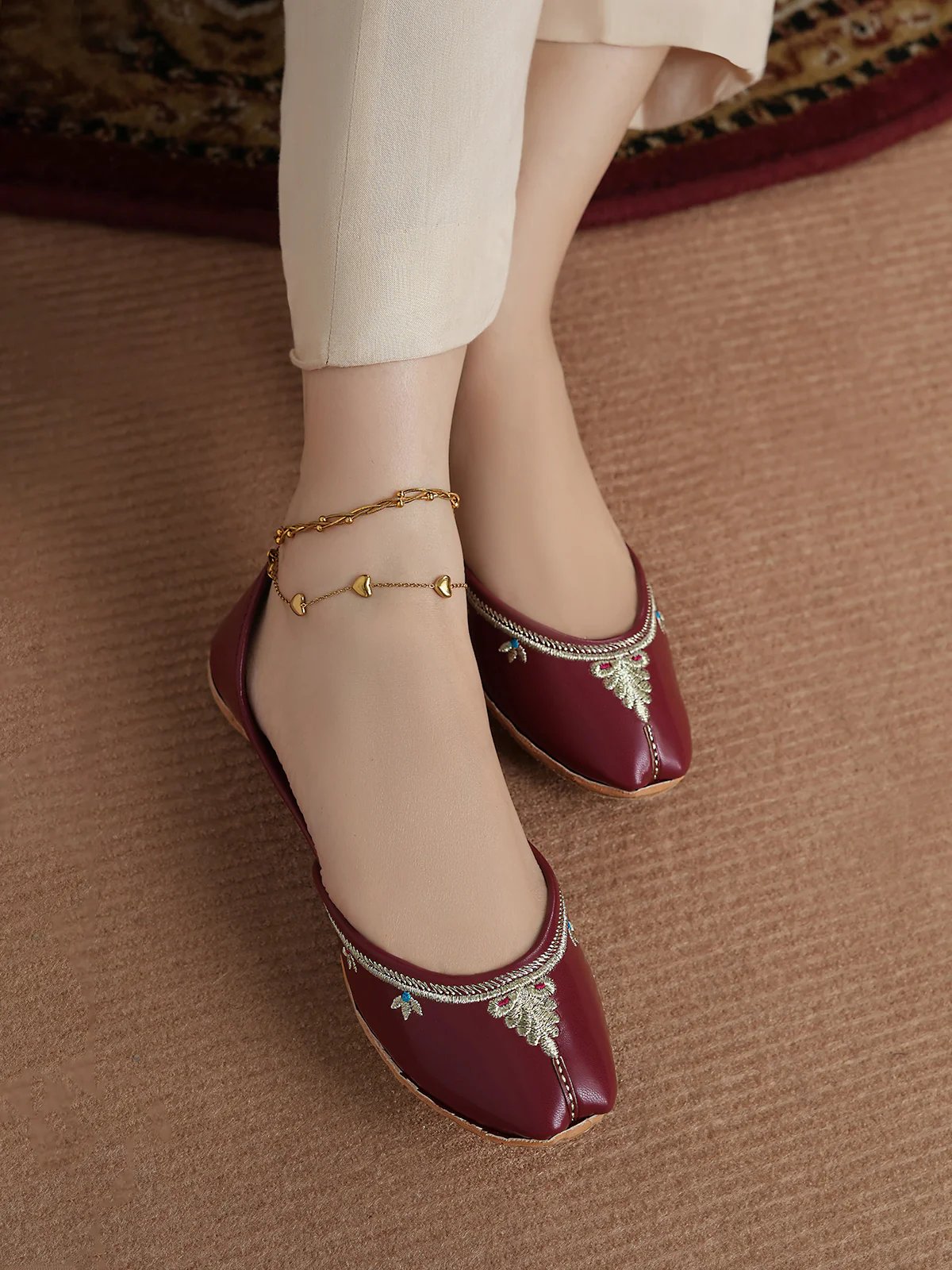 Women "RAJJO" Comforrt Traditional Khussa
