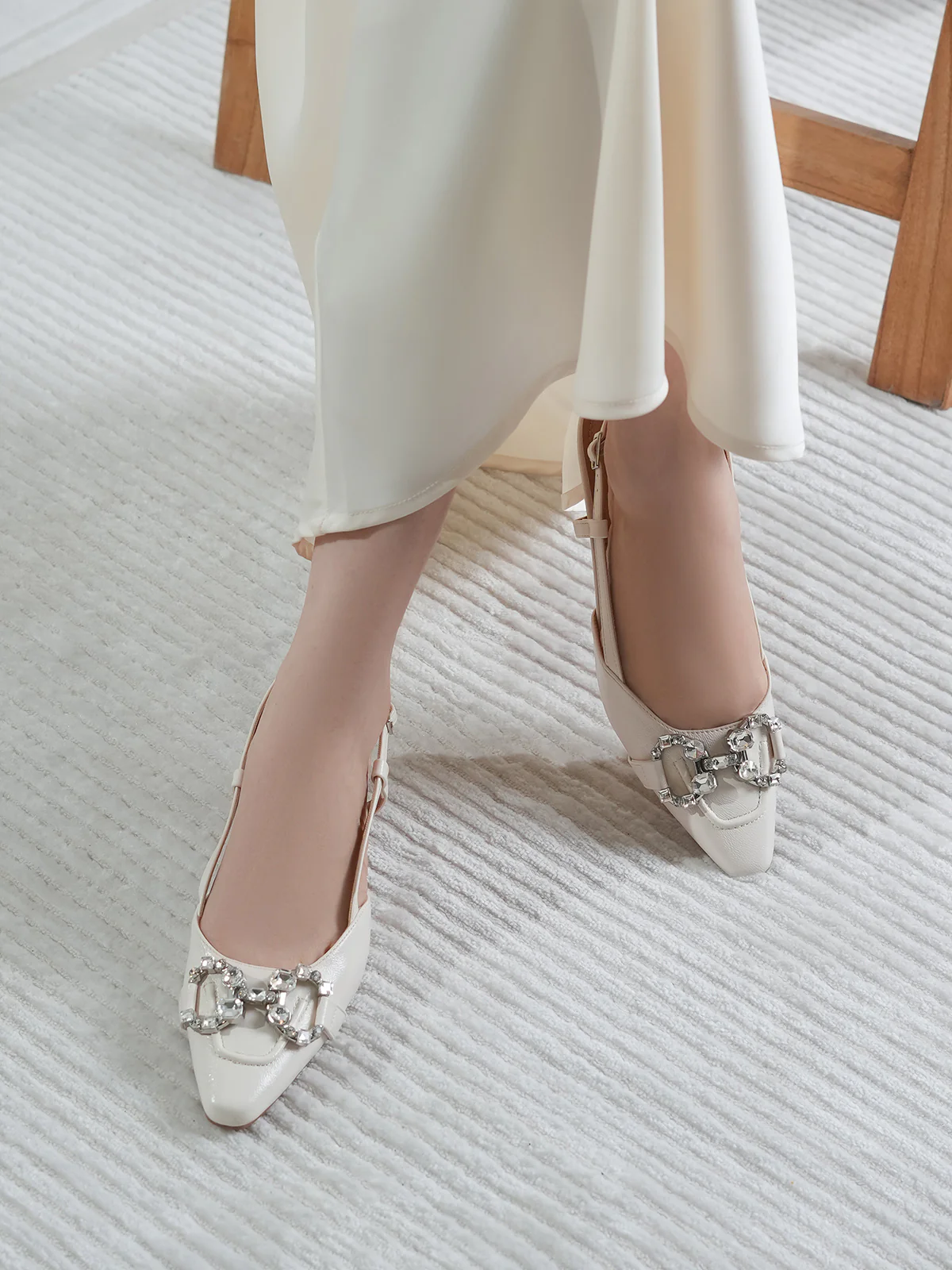Women "HAYDN" Fancy Buckle Design Sandals