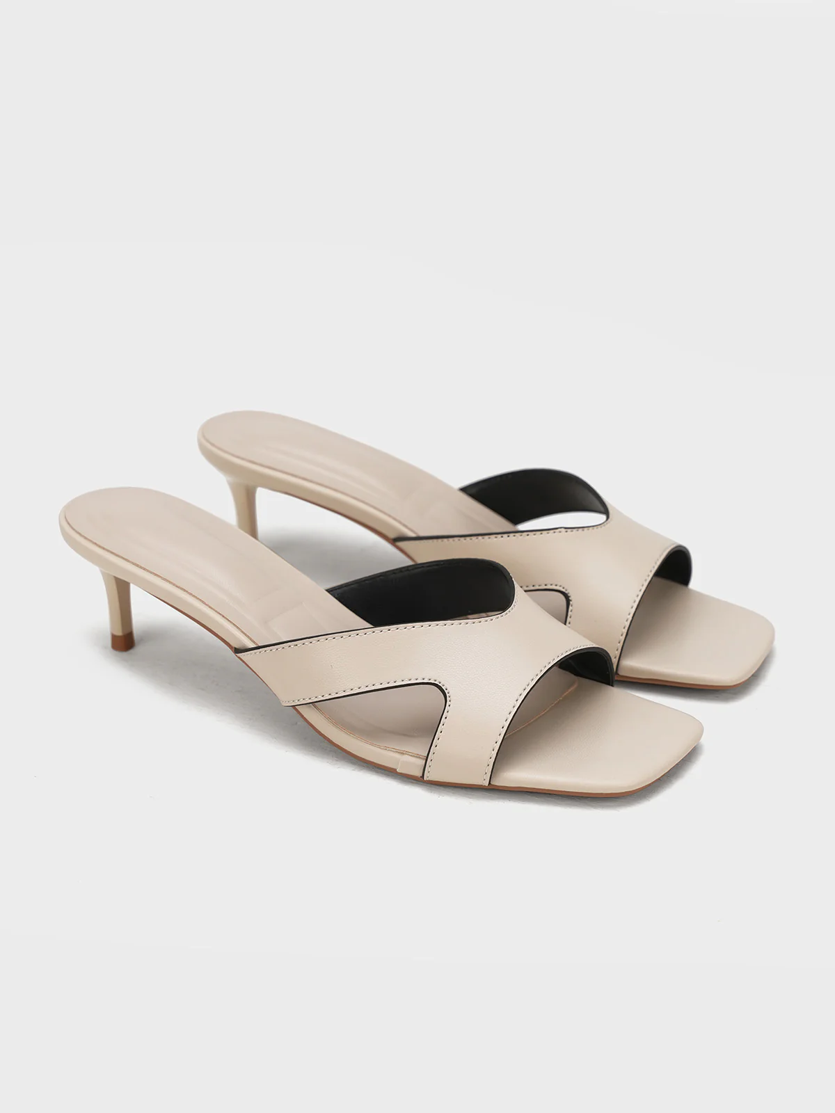 Women "HUXLEY" Modern Square Toe Sandals - Image 4