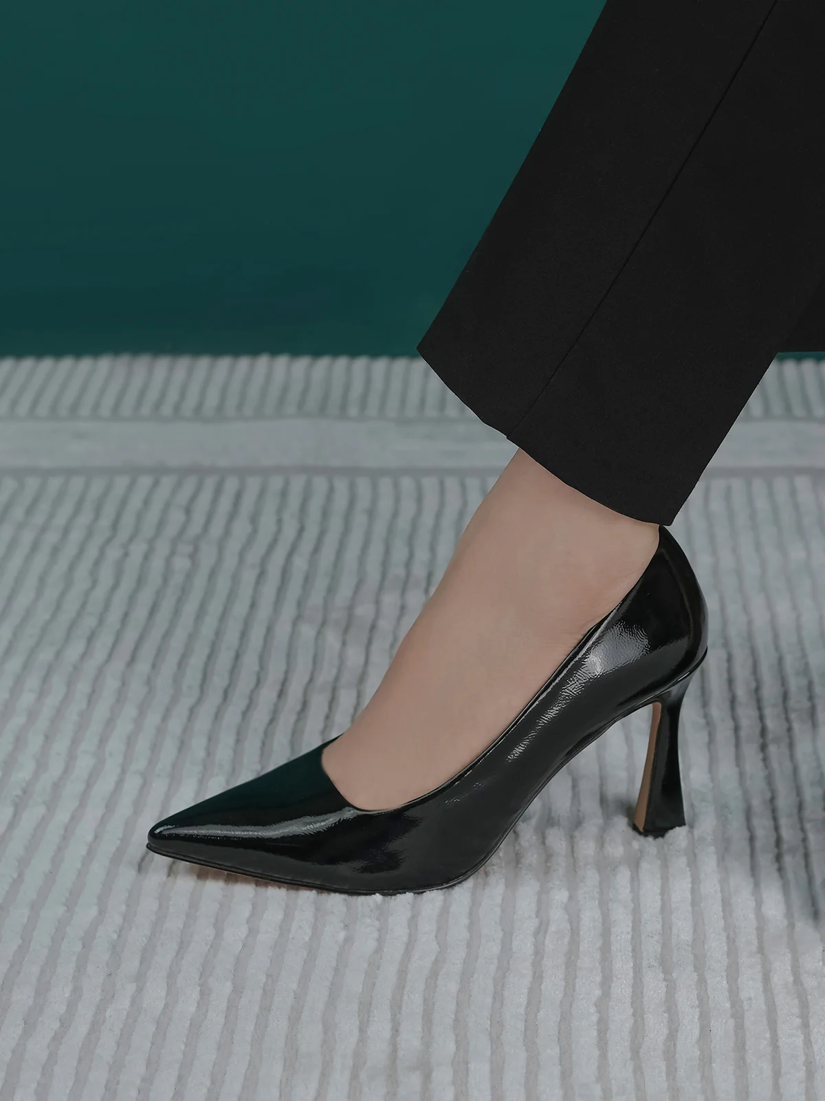 Women "IGRAINE" Slip-On Style Court Shoes - Image 6