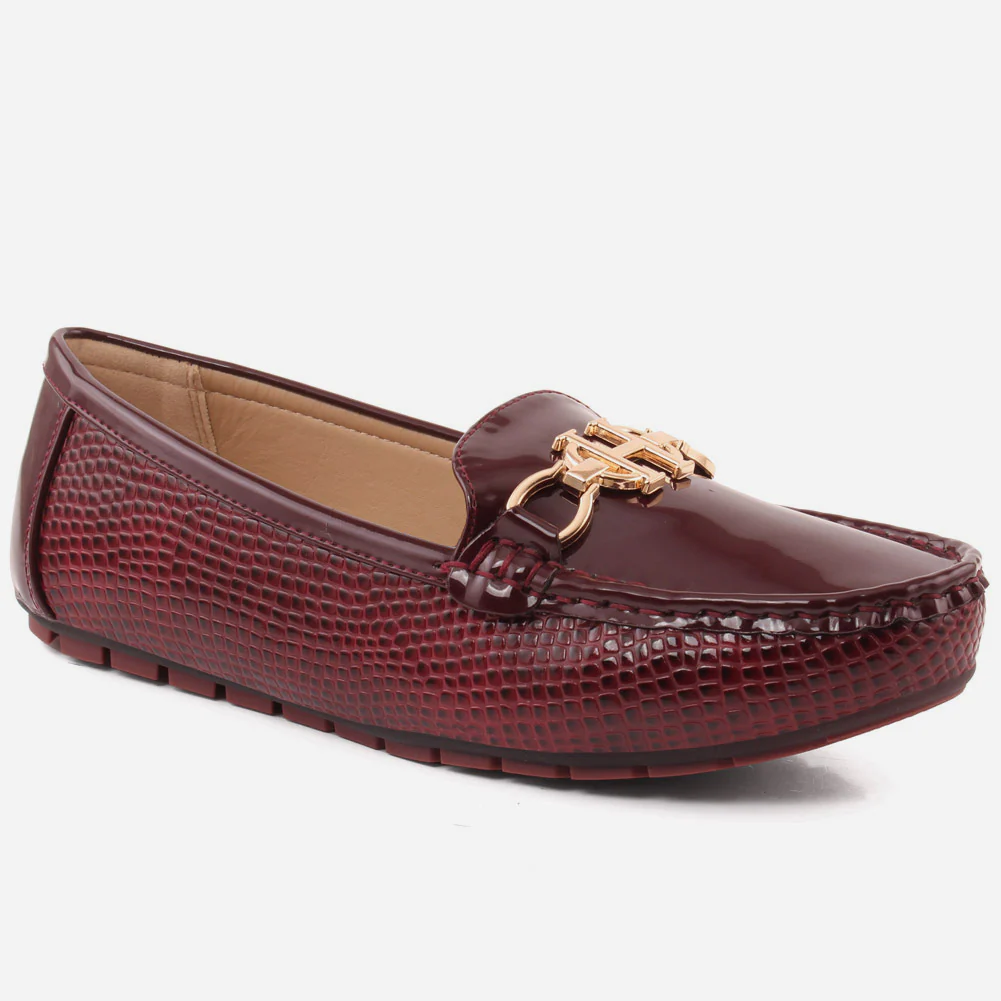 Women “ILESHA” Snake Texture Patent Vamp Metallic Buckle Moccasin Shoes