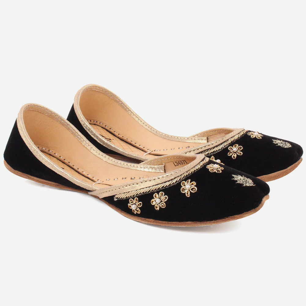 Women "Kia" trendy handmade Khussa - Image 2