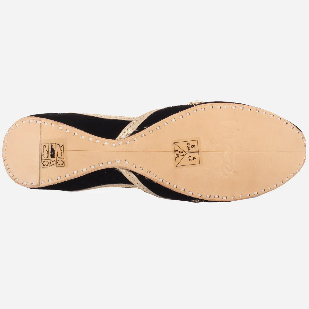 Women "Kia" trendy handmade Khussa - Image 5