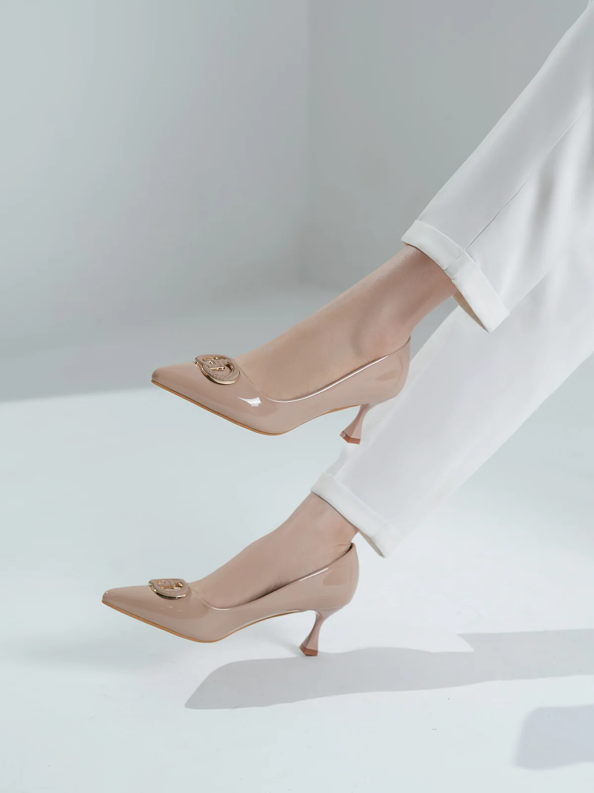 Women "MWINYI" Comfort Court Shoes - Image 6