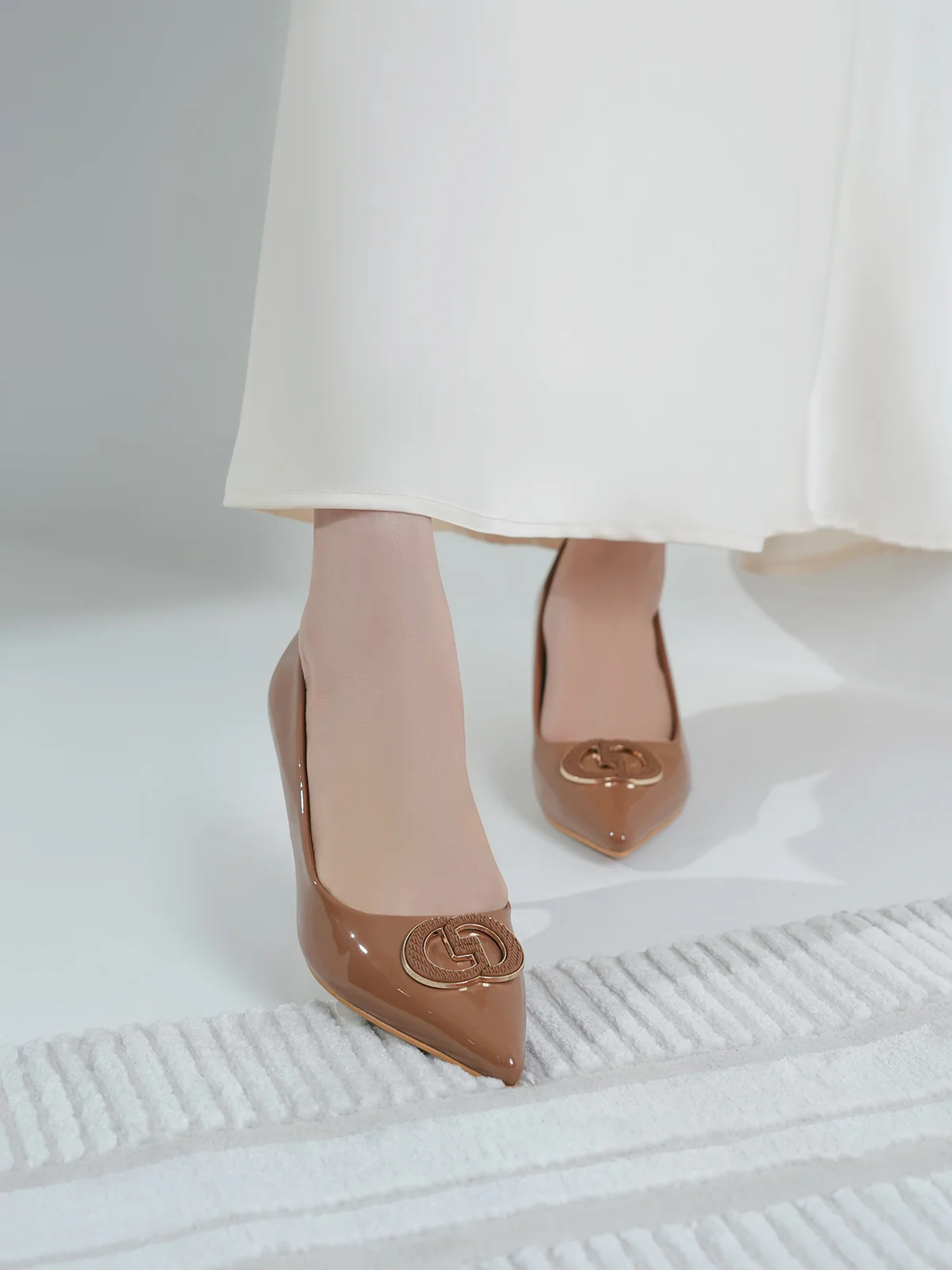 Women "MWINYI" Comfort Court Shoes - Image 6