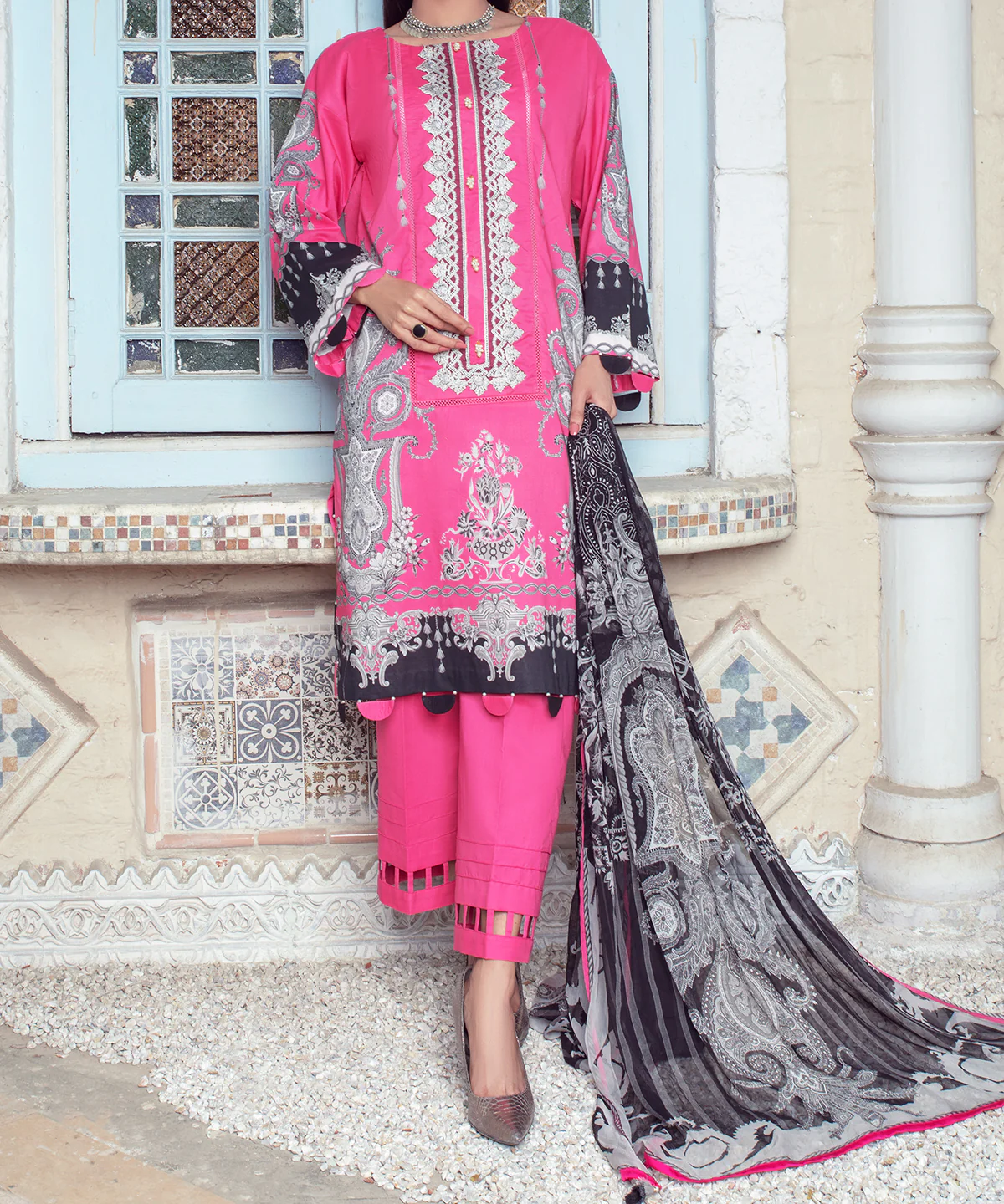 Women "NABIRA" 3 Piece Digital Print Unstitched Suit