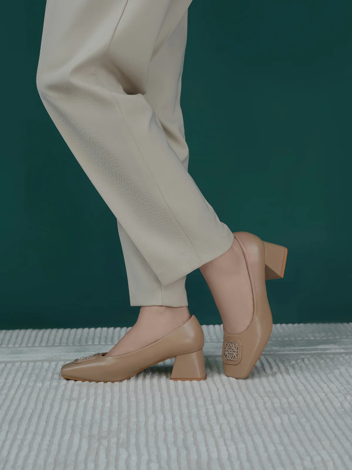 Women "PANYIN" Stylish Court Shoes - Image 3