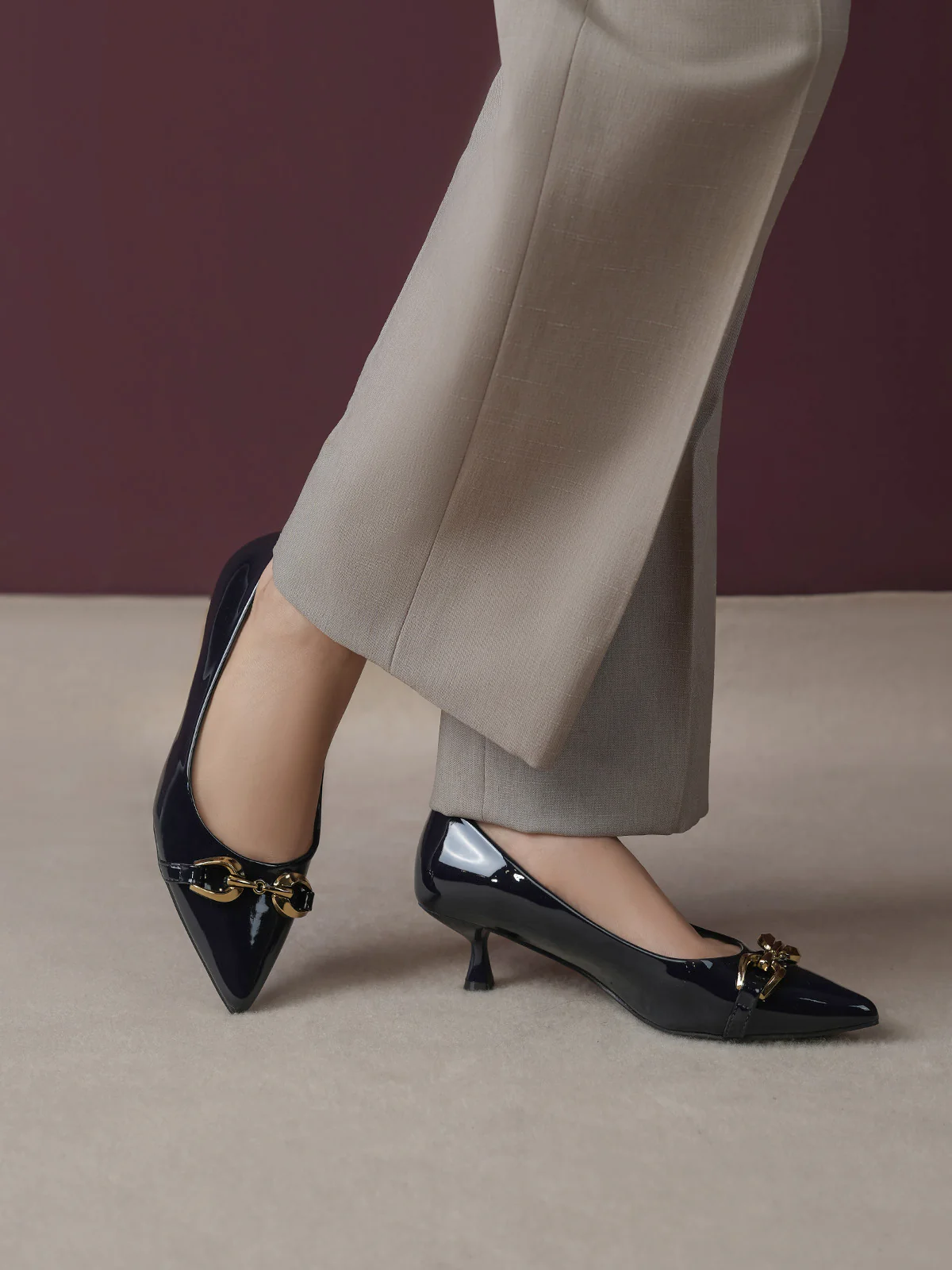 Women "TAURED" Causal Smooth Courts - Image 3