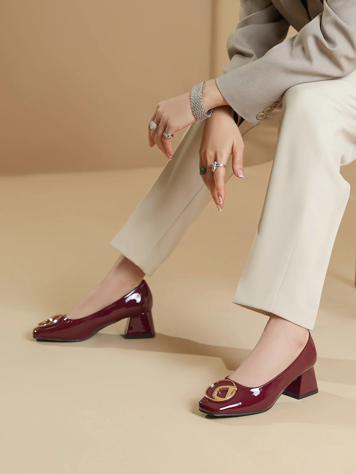 Women "TENDAI" Comfortable Court Shoes - Image 3