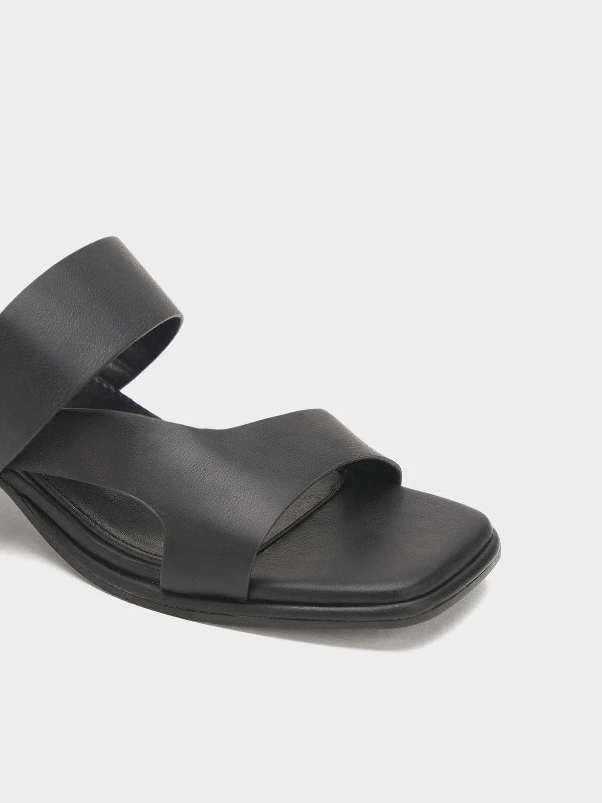 Women "VNTINA" Slip On Block Heel Sandals - Image 7