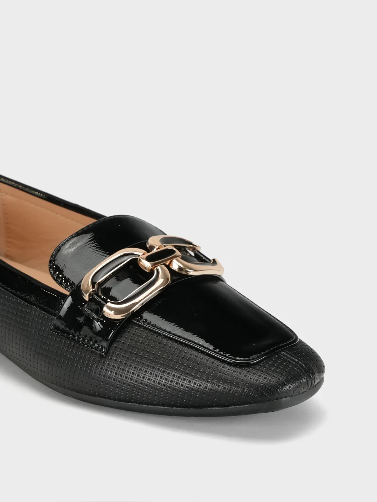 Women's "DESAI" Chained Adorn Ballerinas - Image 4