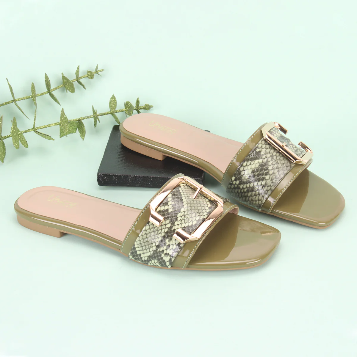 Womens "HUANA" Buckled Summer Slippers - Image 6