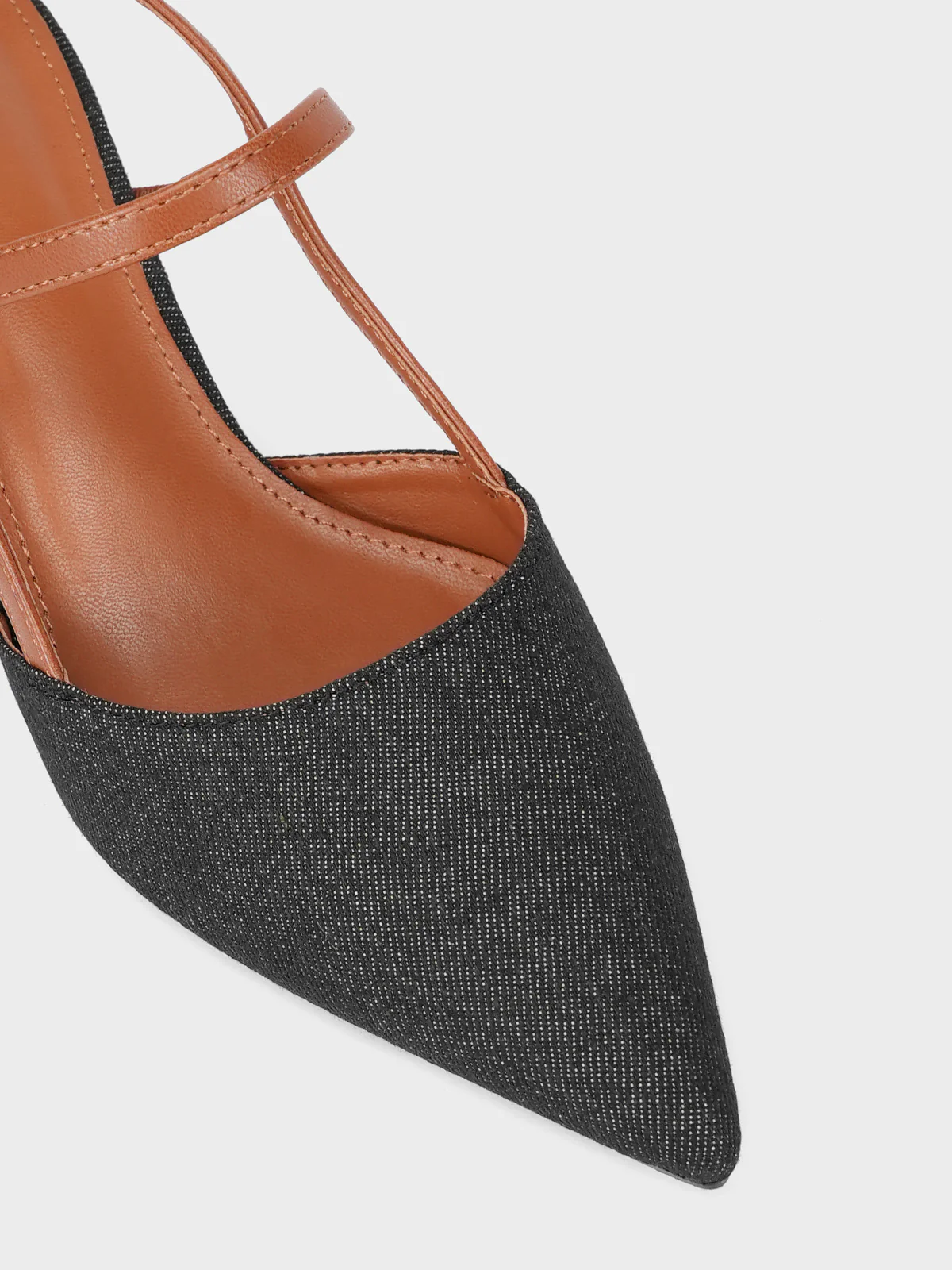 Women's "NORETA" Pointed Casual Sandals - Image 4