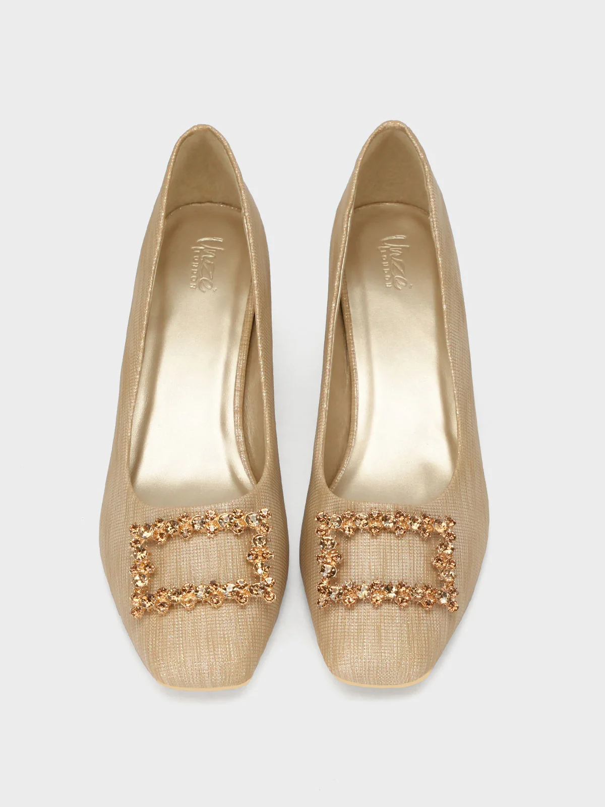 Women's "ONAWA" Brooch Detailing Courts - Image 5